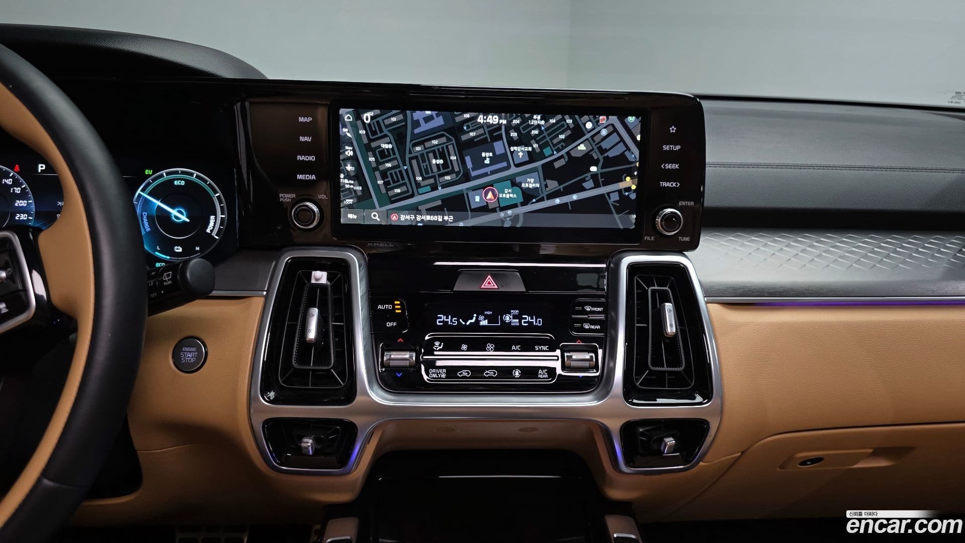 Main__Slider__Photo:Sorento Kia 2021.0-13