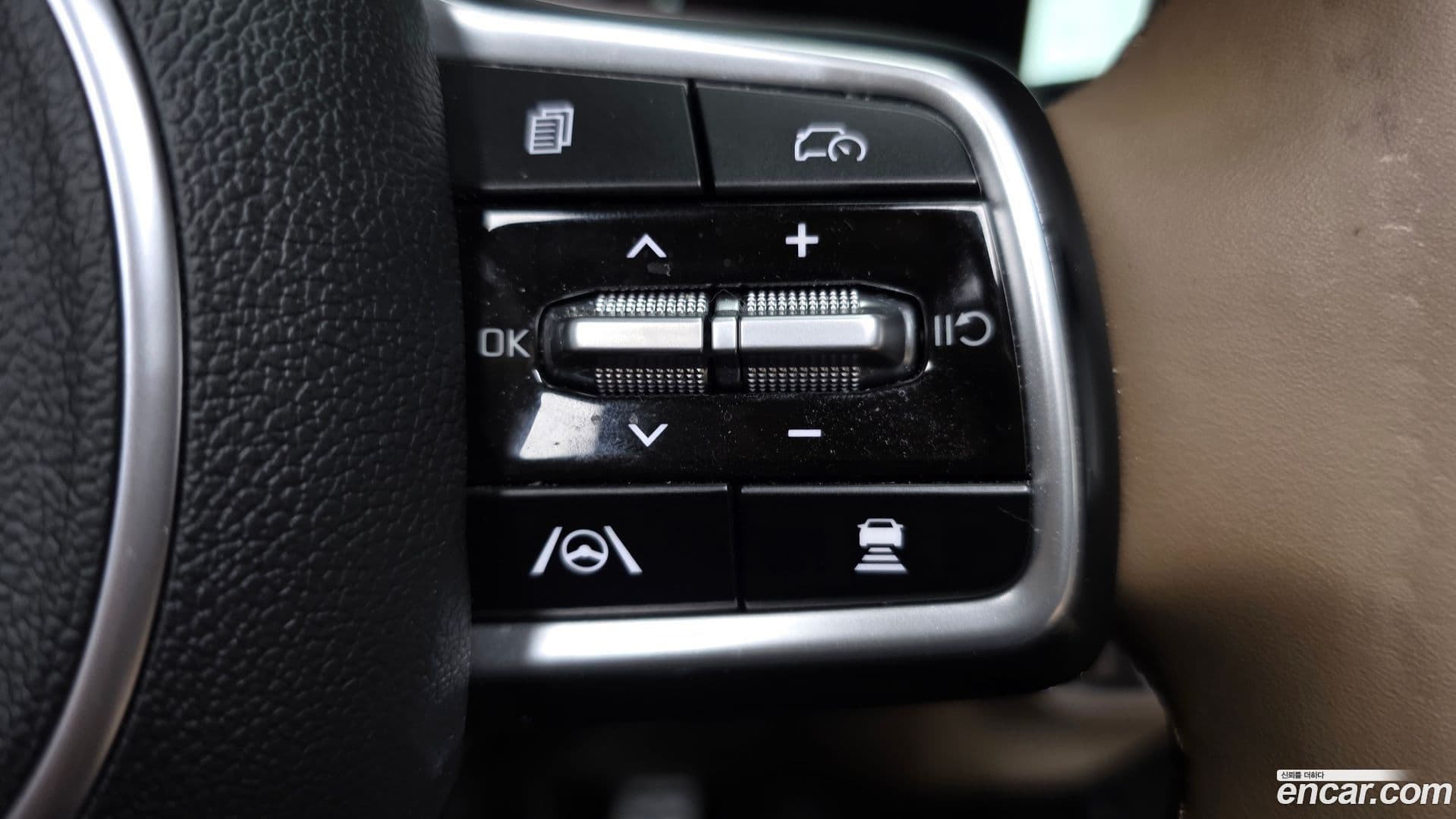 Main__Slider__Photo:Sorento Kia 2025.5-16