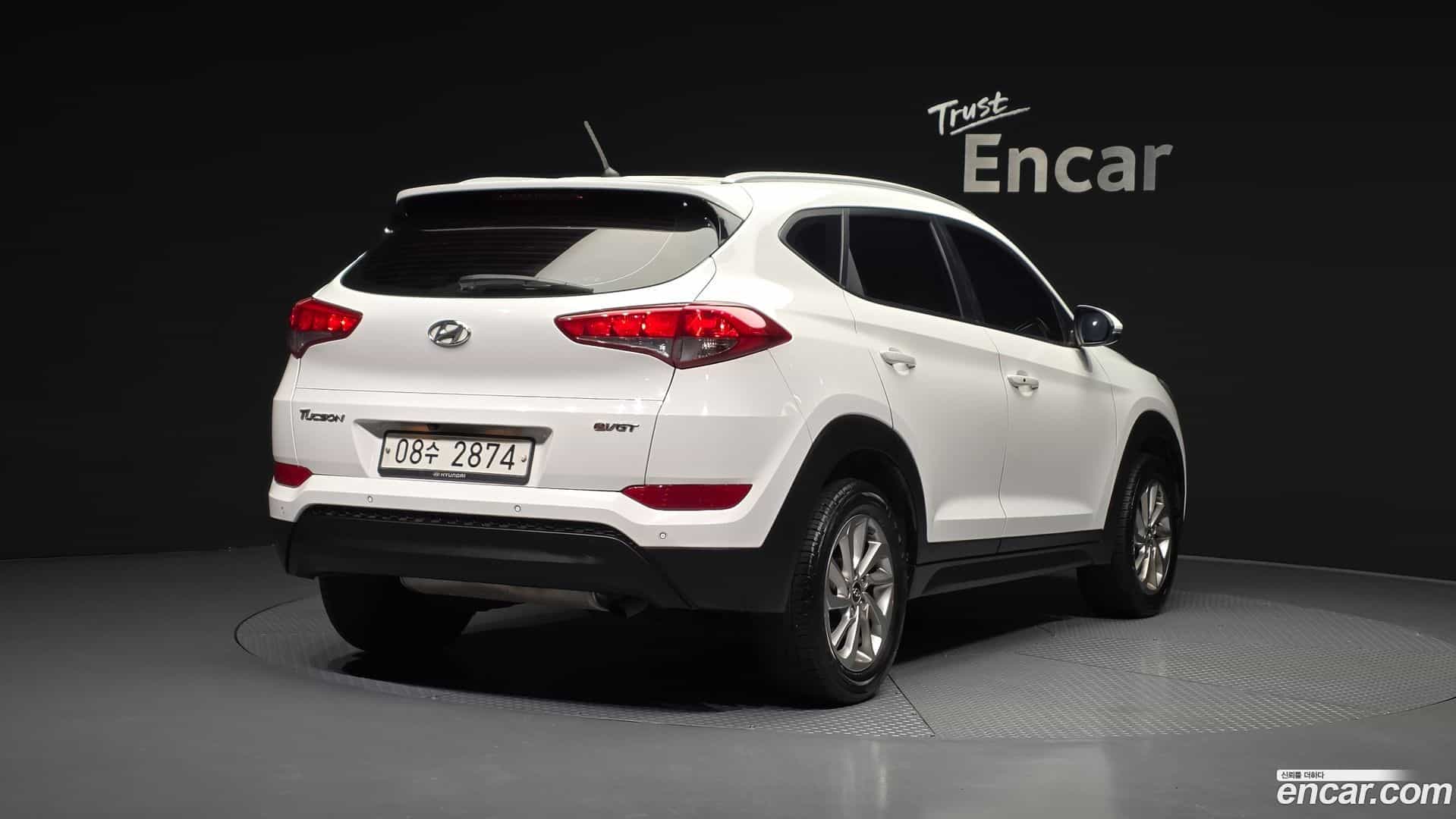 Tucson Hyundai 2015.3-OUTER-002