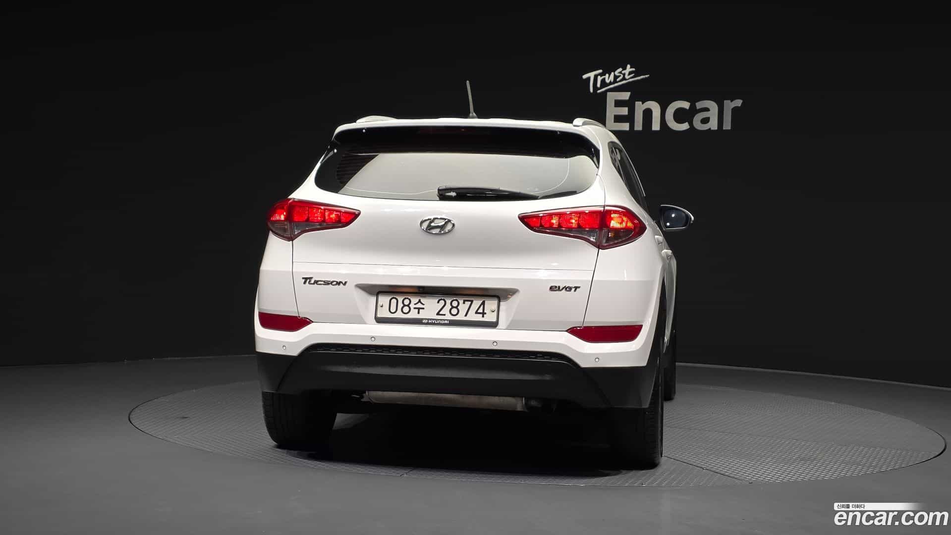 Tucson Hyundai 2015.3-OUTER-004