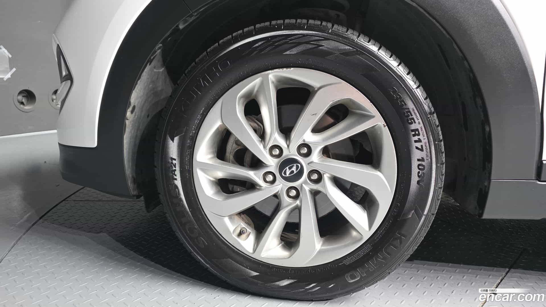 Tucson Hyundai 2015.3-OUTER-005