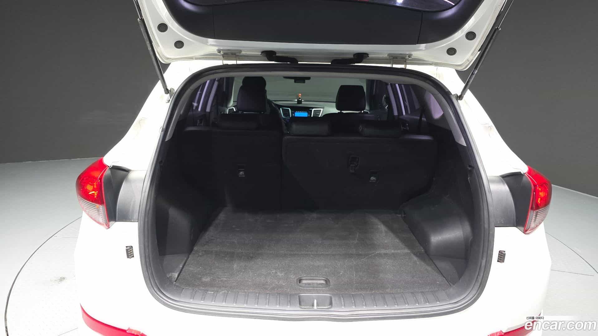 Tucson Hyundai 2015.3-OPTION-024