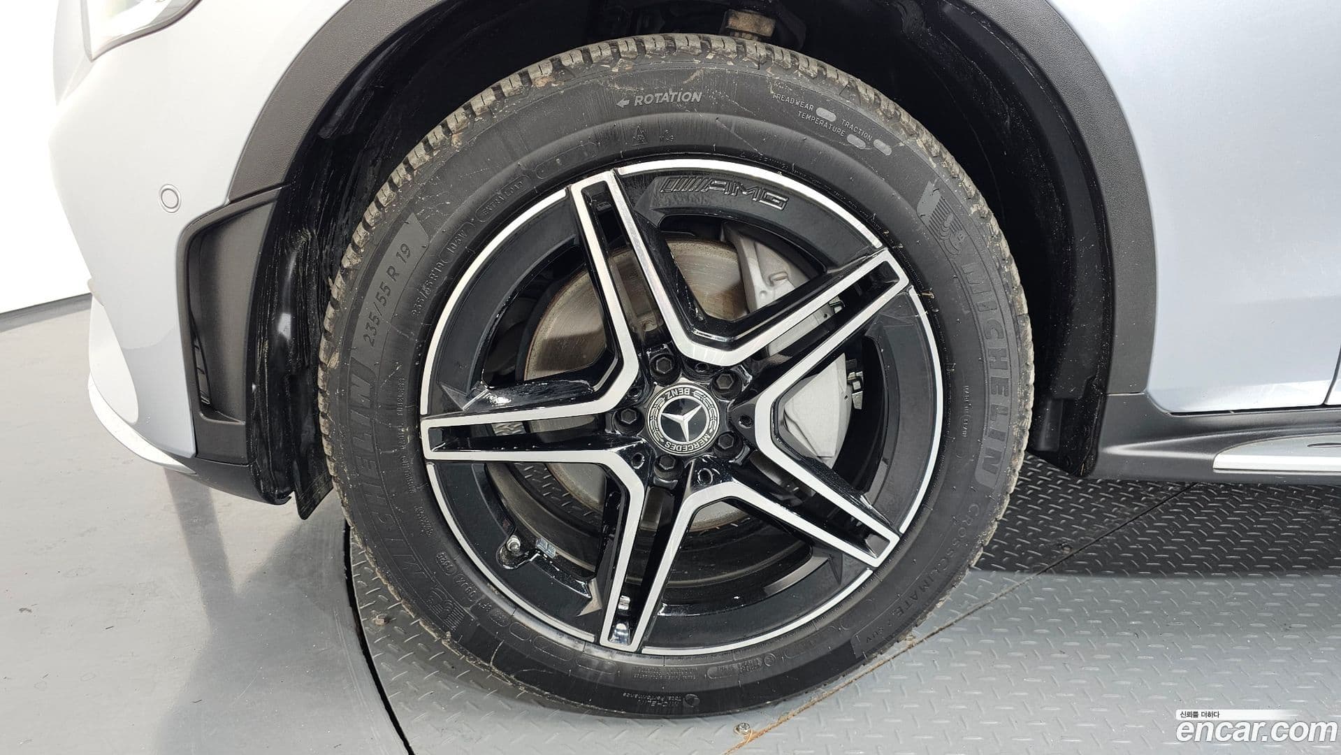 Main__Slider__Photo:GLC-Class Mercedes-Benz 2023.4-4