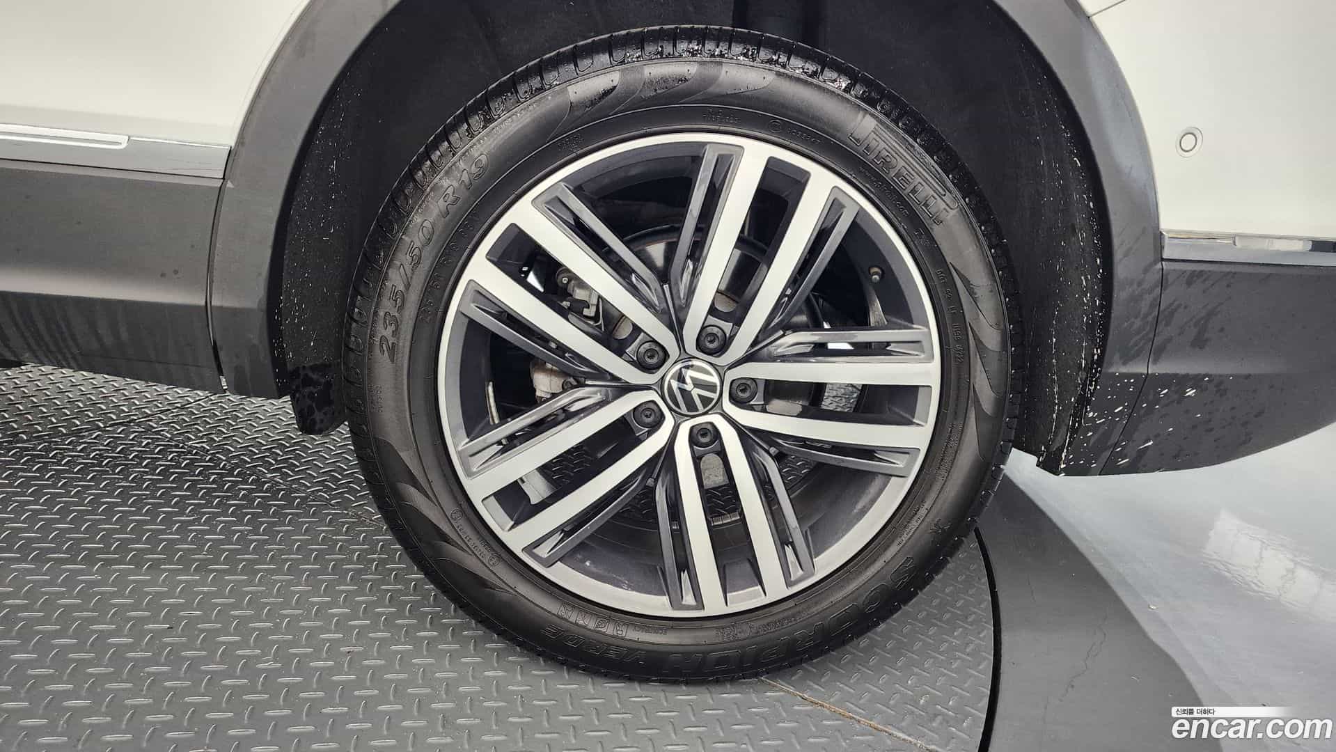 Tiguan Volkswagen 2024.6-OUTER-005