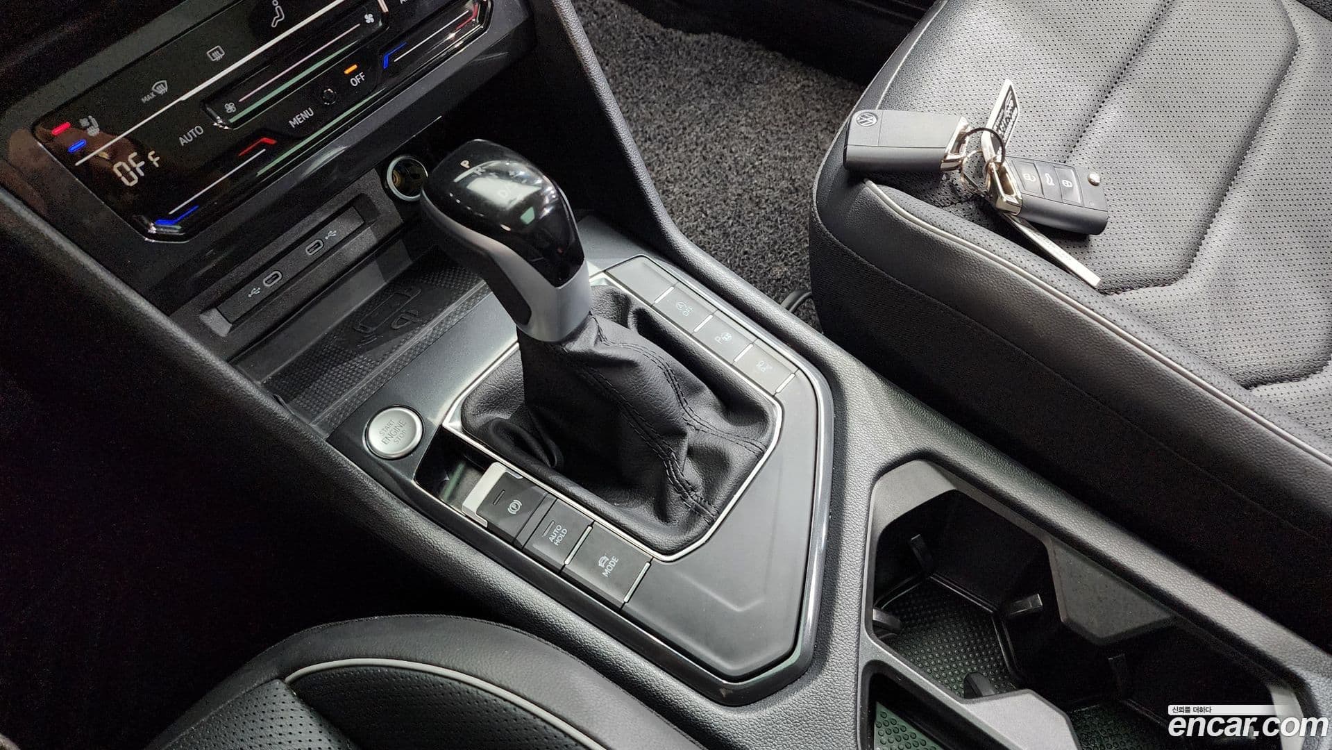 Main__Slider__Photo:Tiguan Volkswagen 2024.6-8