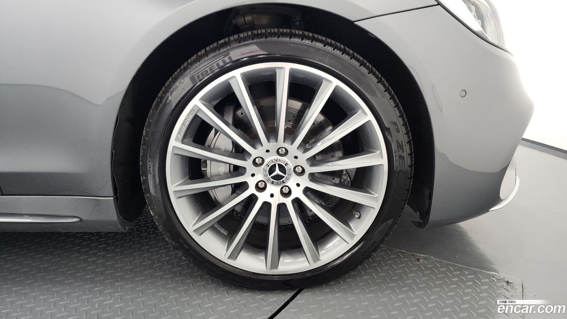 Main__Slider__Photo:S-Class Mercedes-Benz 2020.11-4