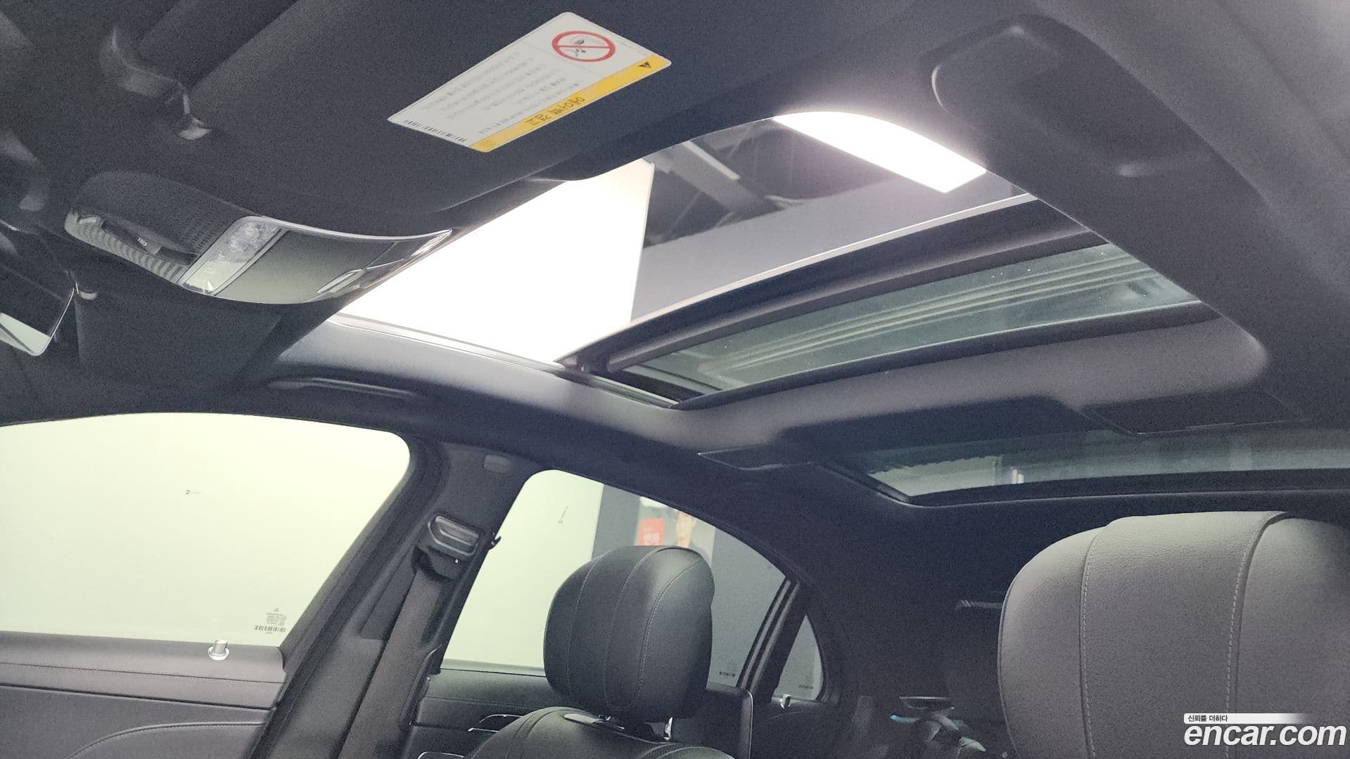 Main__Slider__Photo:S-Class Mercedes-Benz 2020.11-18