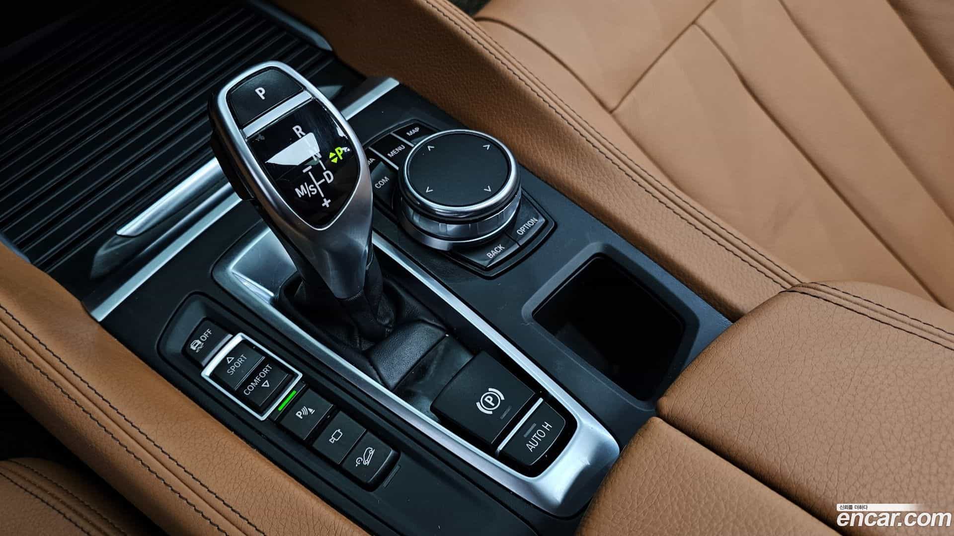 X6 BMW 2018.2-INNER-009