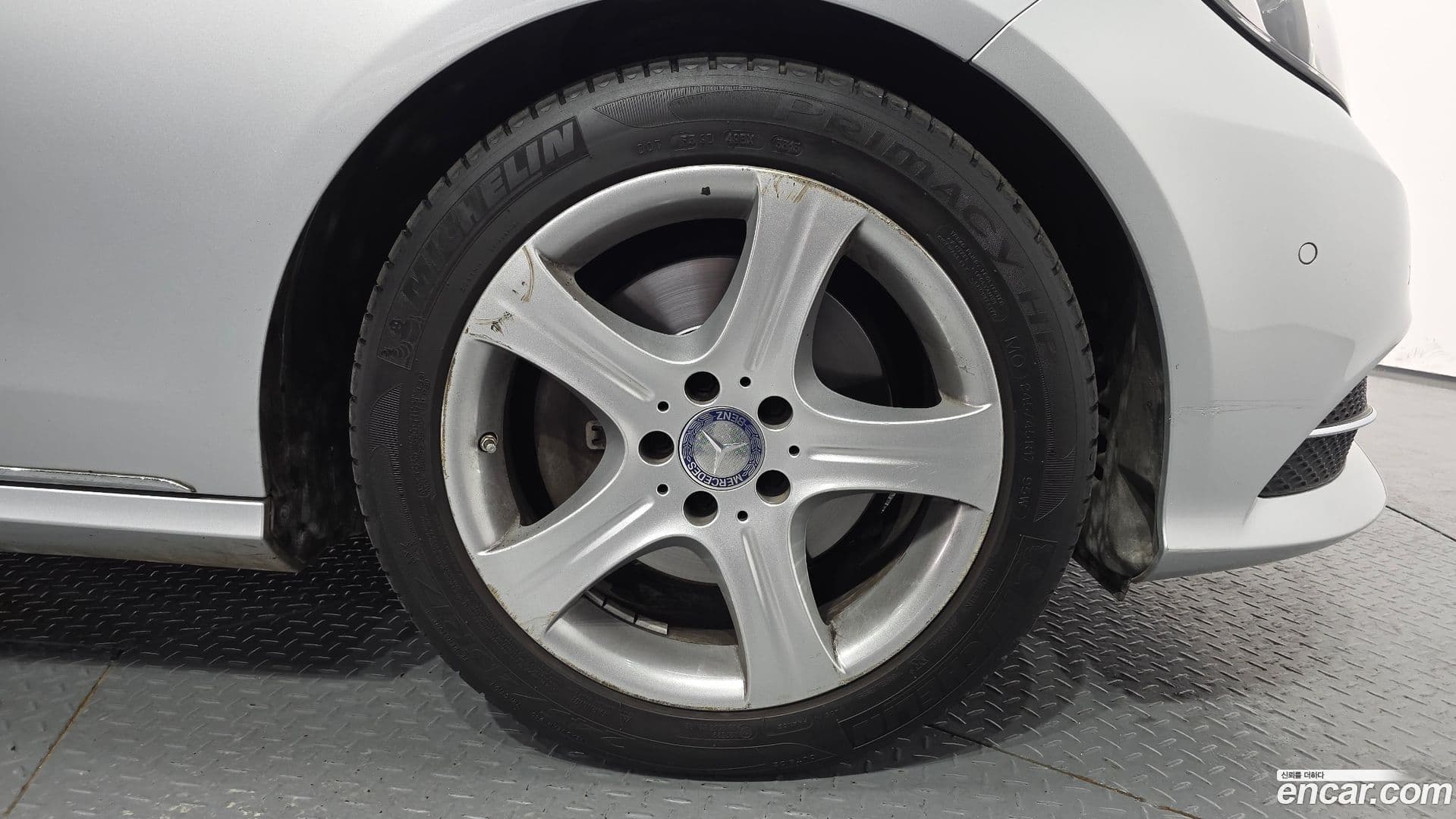 Main__Slider__Photo:E-Class Mercedes-Benz 2013.11-4