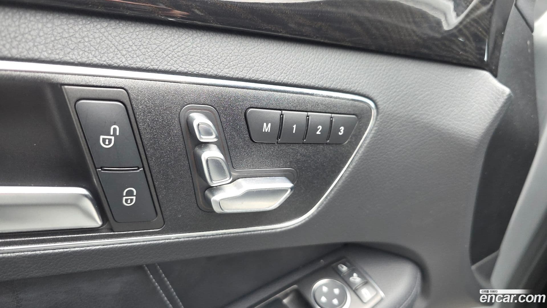 Main__Slider__Photo:E-Class Mercedes-Benz 2013.11-16