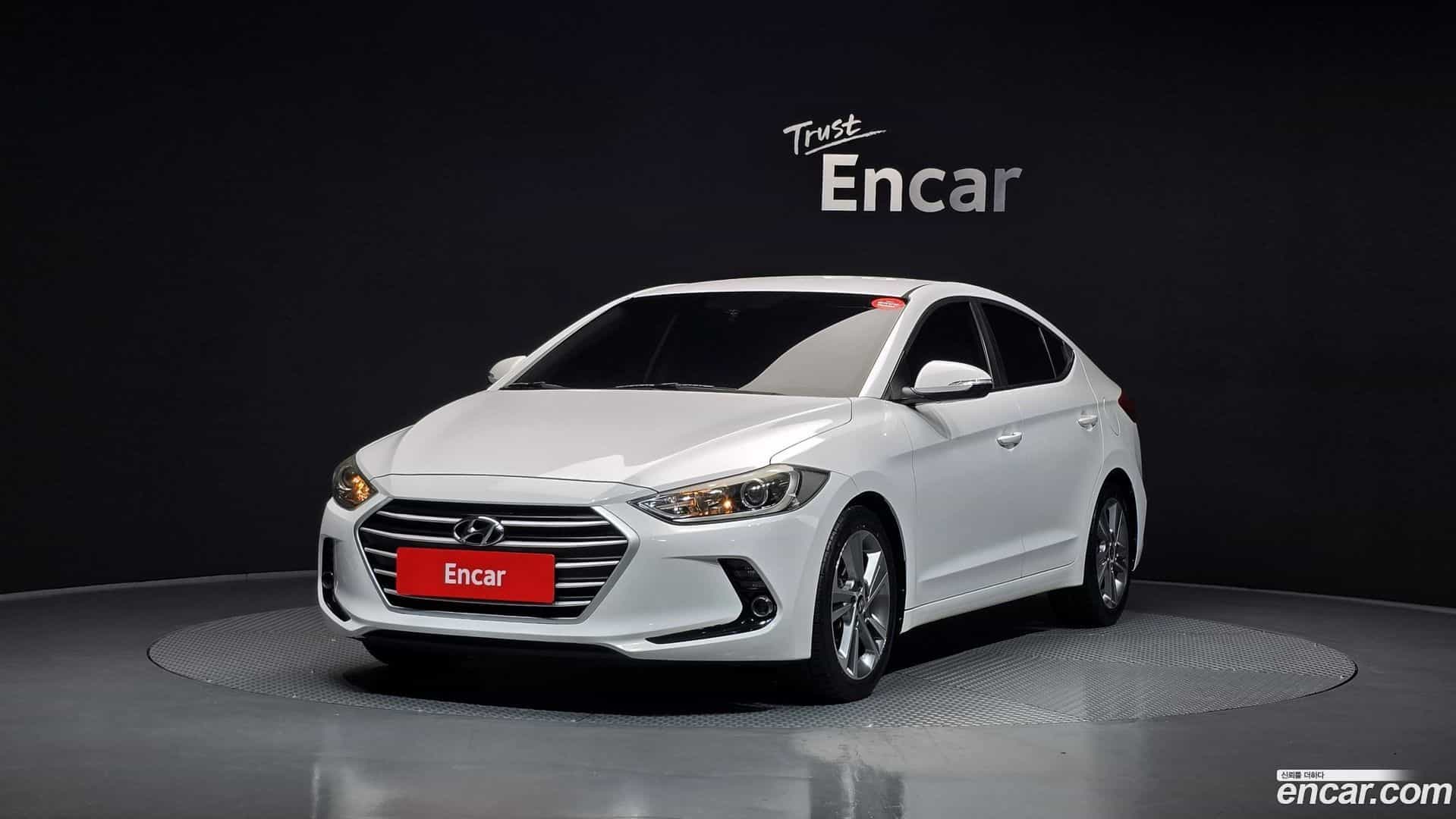 AVANTE Hyundai 2017.10-OUTER-001