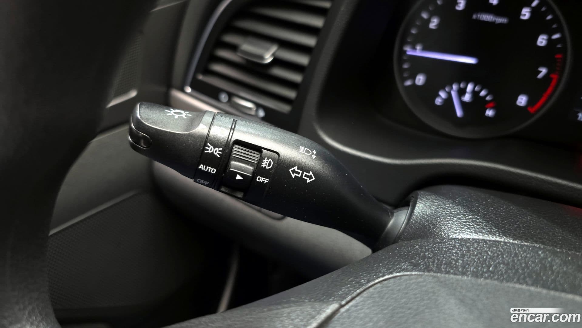 Main__Slider__Photo:AVANTE Hyundai 2017.10-19