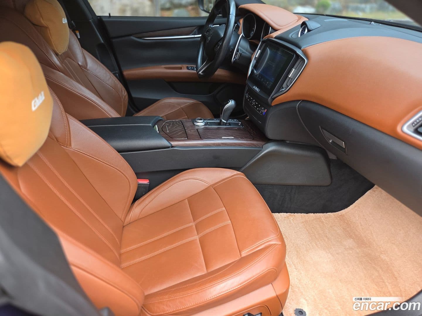 Main__Slider__Photo:Ghibli Maserati 2017.3-17