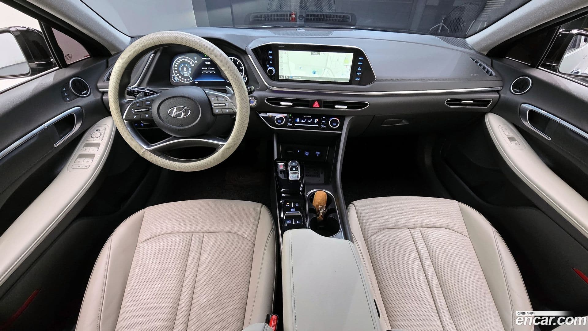 Main__Slider__Photo:Sonata Hyundai 2020.0-6