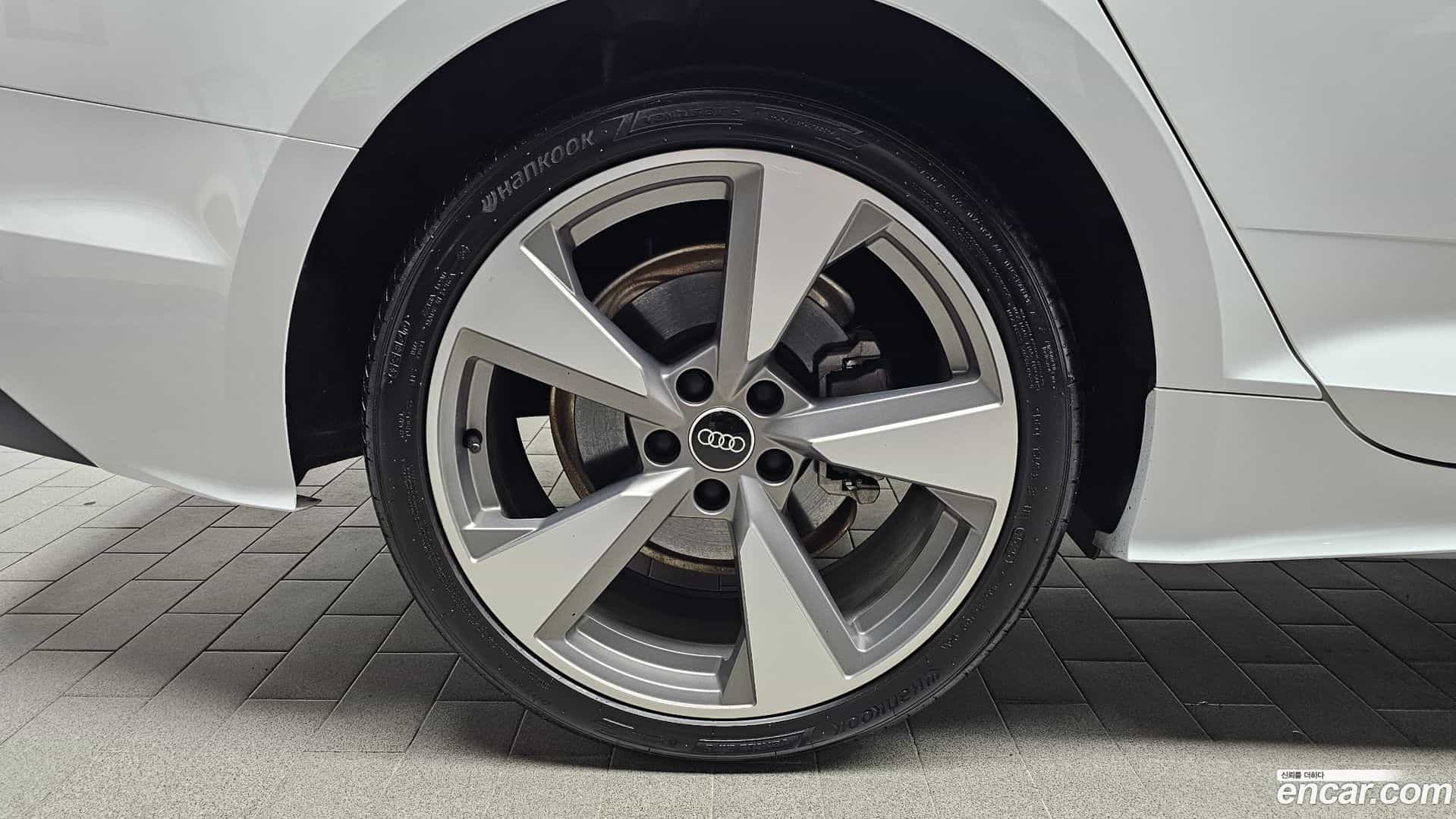 A5 Audi 2021.10-OUTER-005