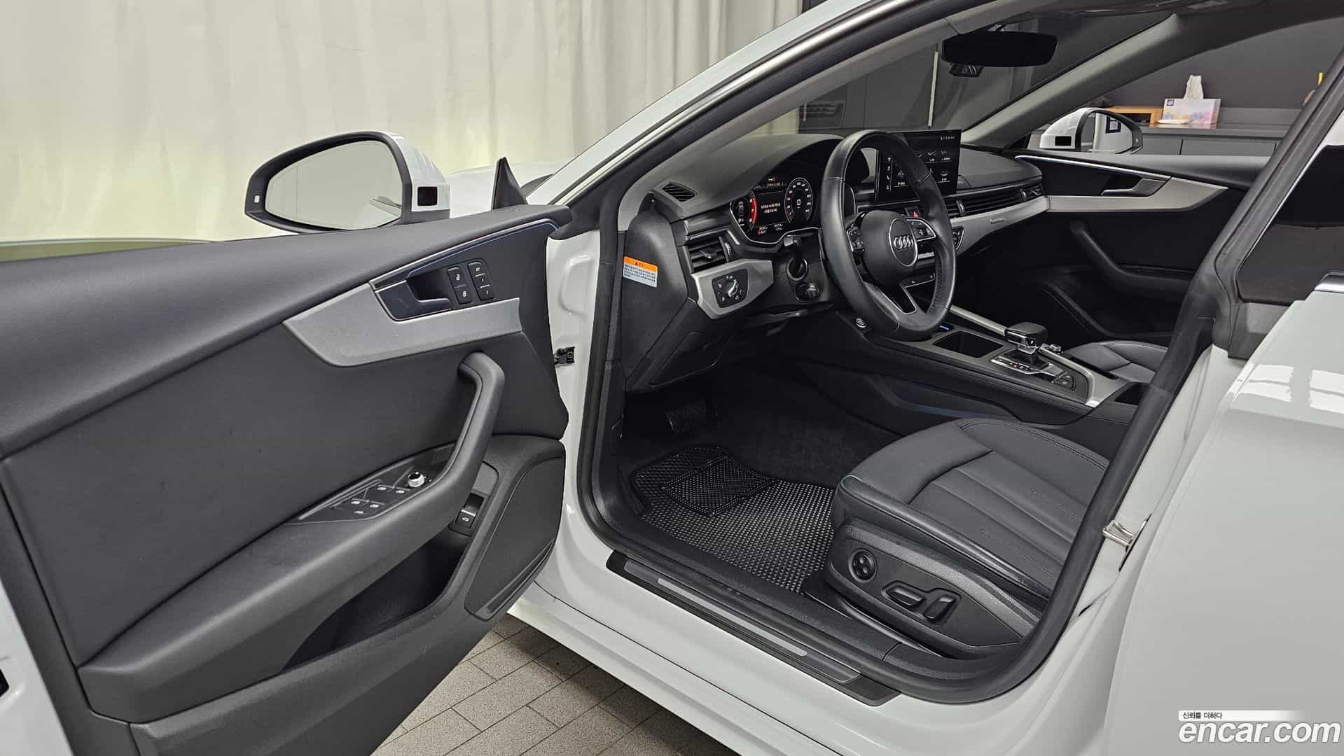 A5 Audi 2021.10-INNER-010