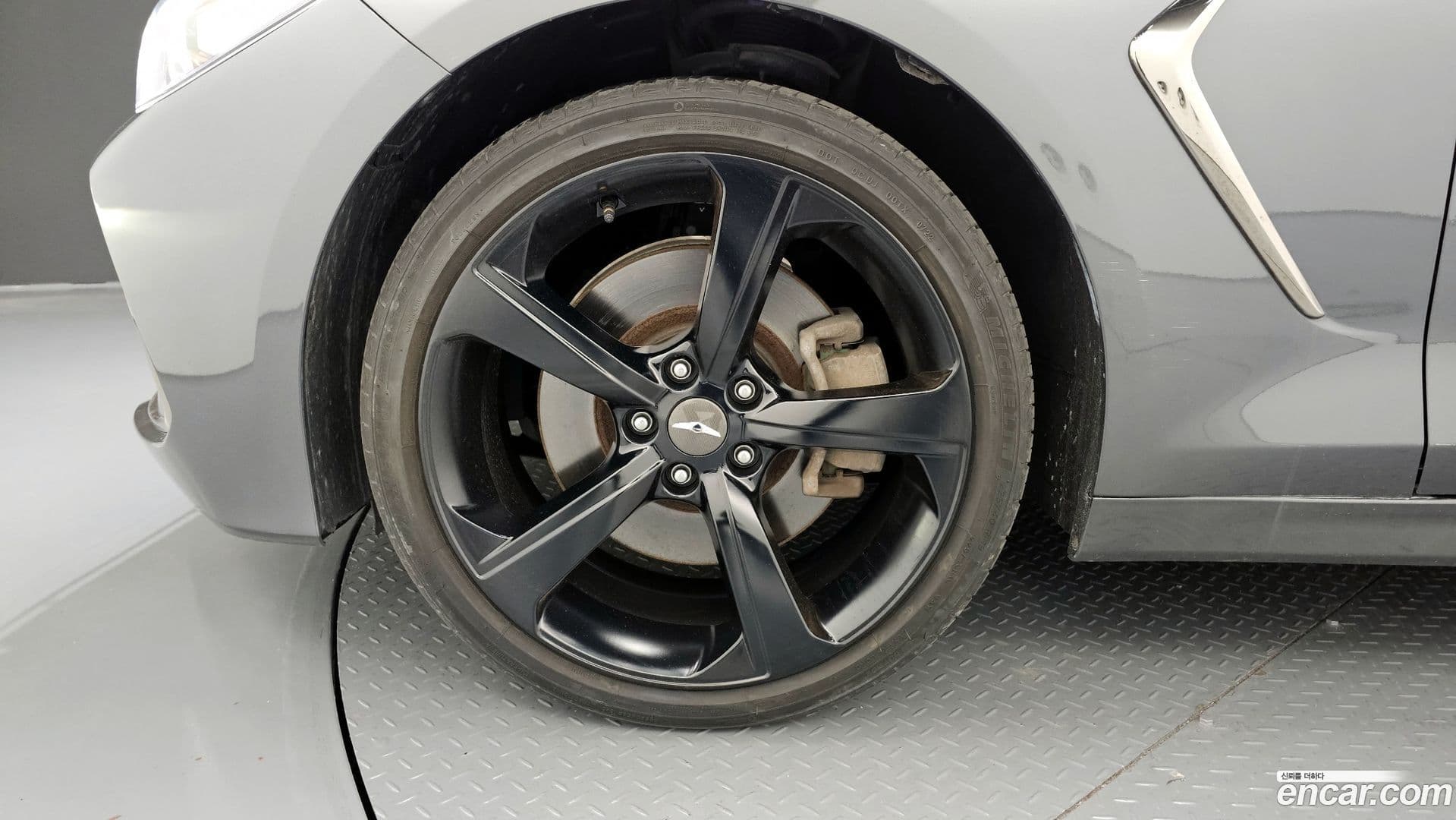 Main__Slider__Photo:G70 Genesis 2019.8-4