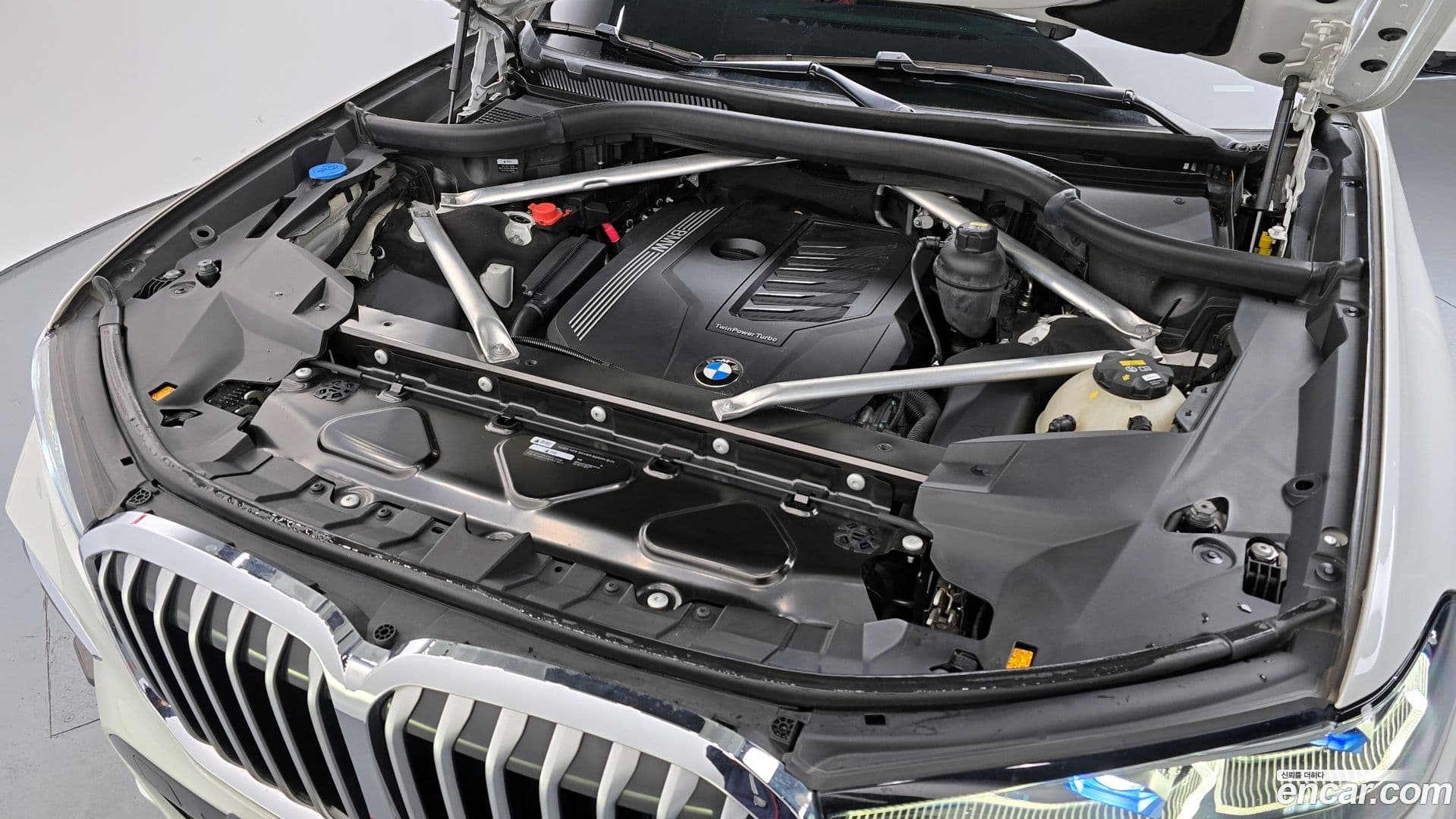 Main__Slider__Photo:X7 BMW 2020.9-5