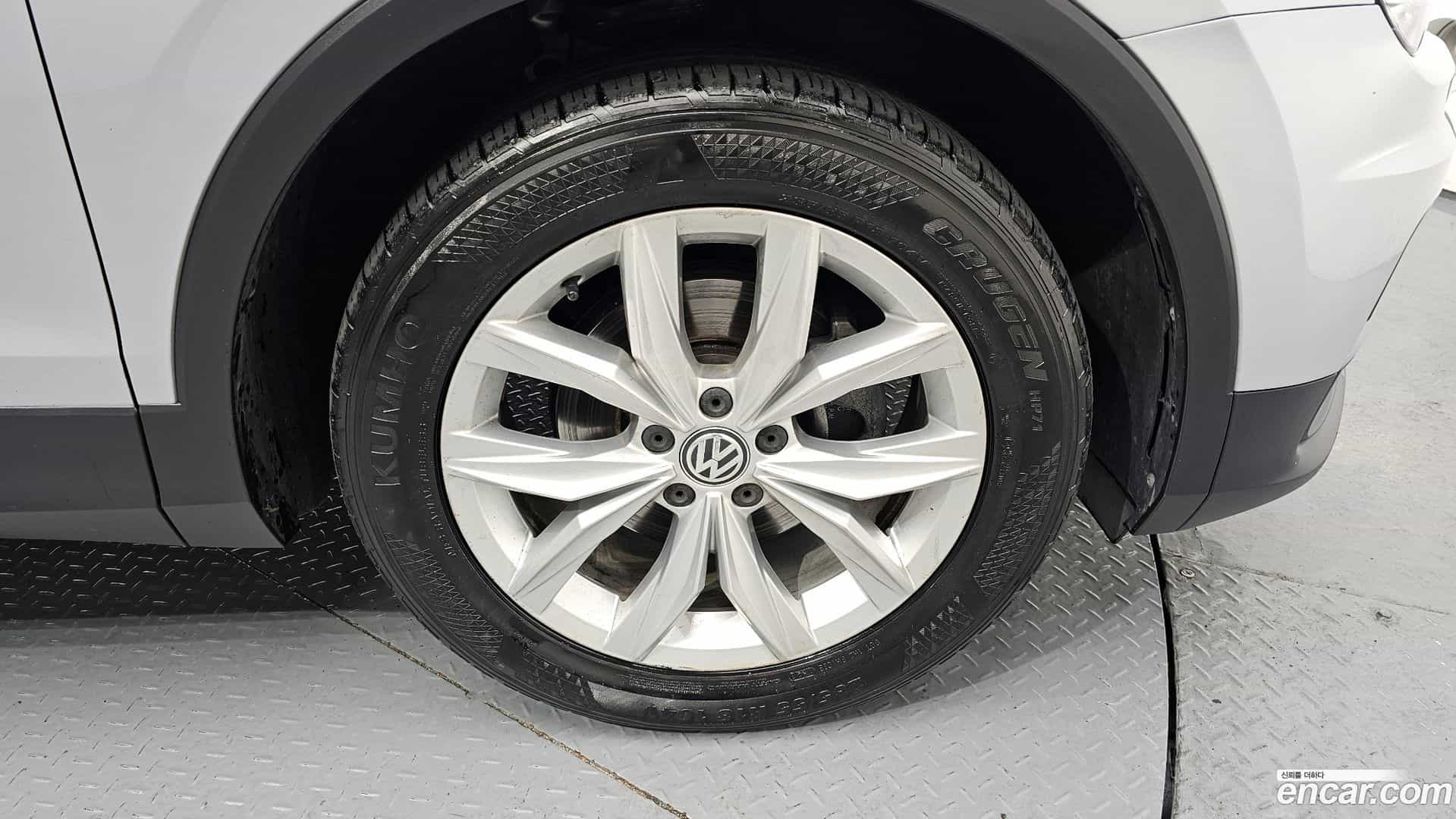 Tiguan Volkswagen 2020.5-OUTER-005