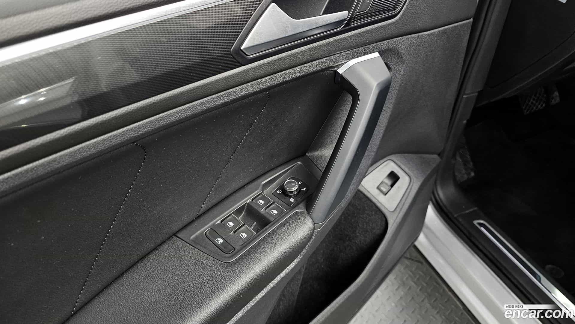 Tiguan Volkswagen 2020.5-OPTION-017