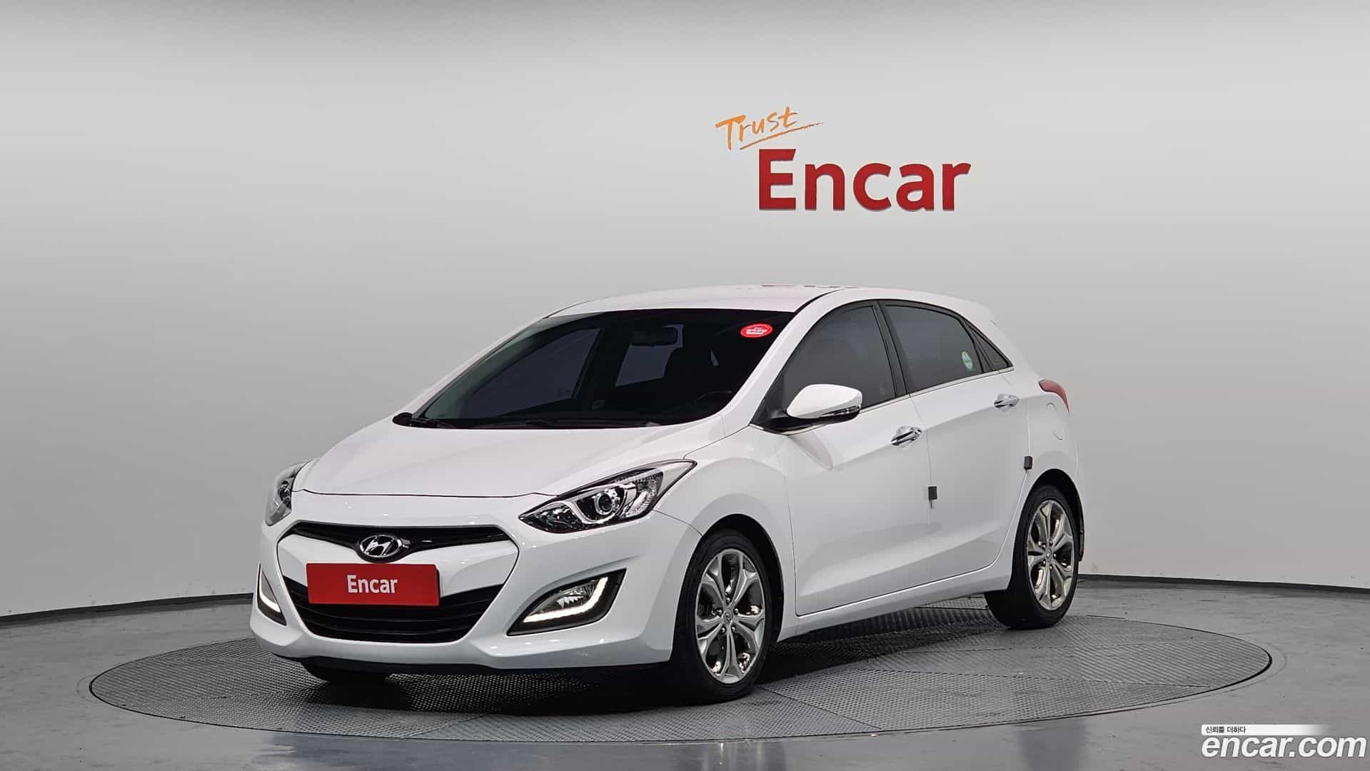 i30 Hyundai 2013.5-OUTER-001