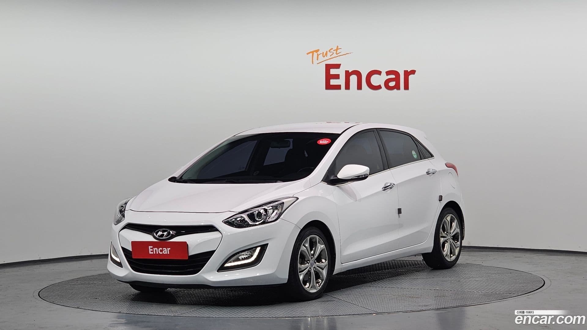 Main__Slider__Photo:i30 Hyundai 2013.5-0