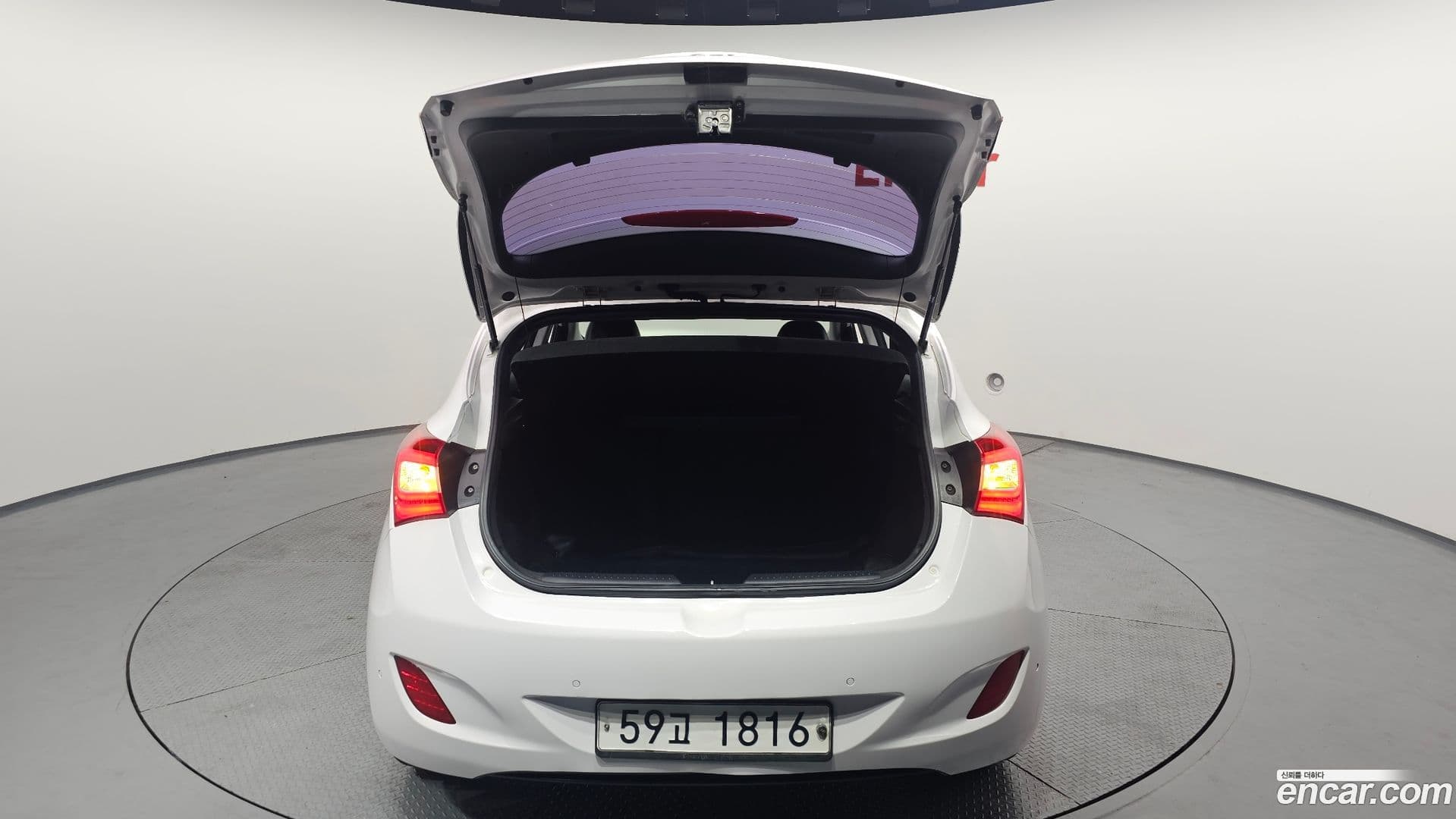 Main__Slider__Photo:i30 Hyundai 2013.5-19