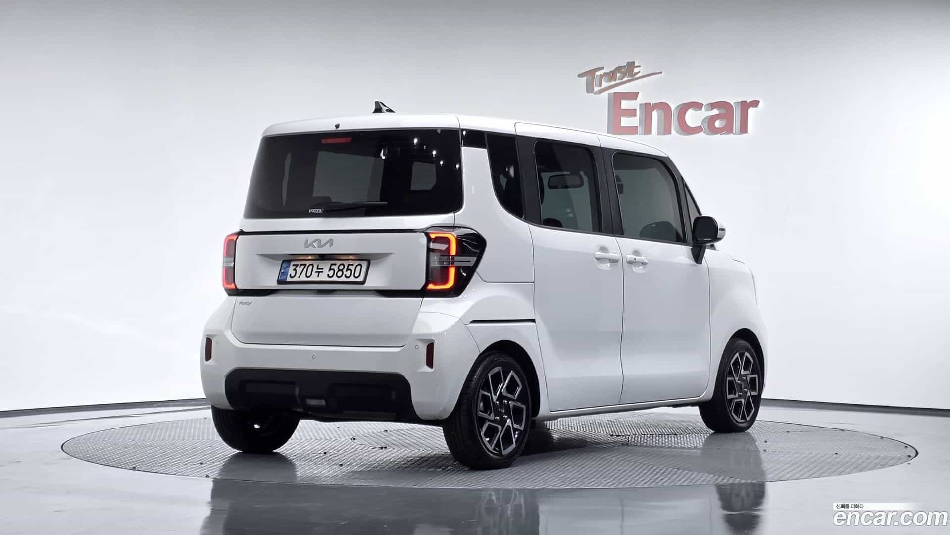 RAY Kia 2022.11-OUTER-002