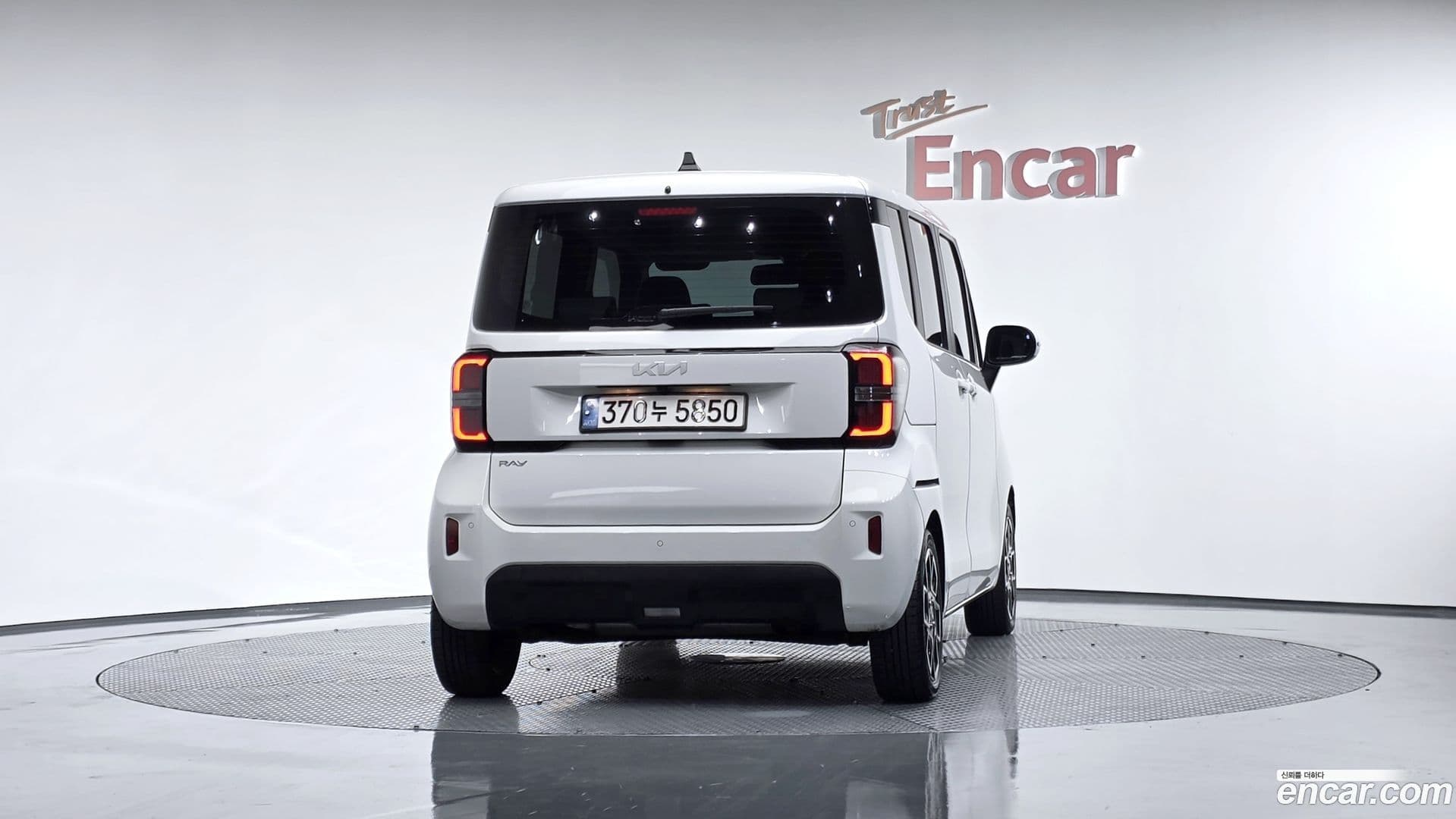 Main__Slider__Photo:RAY Kia 2022.11-3