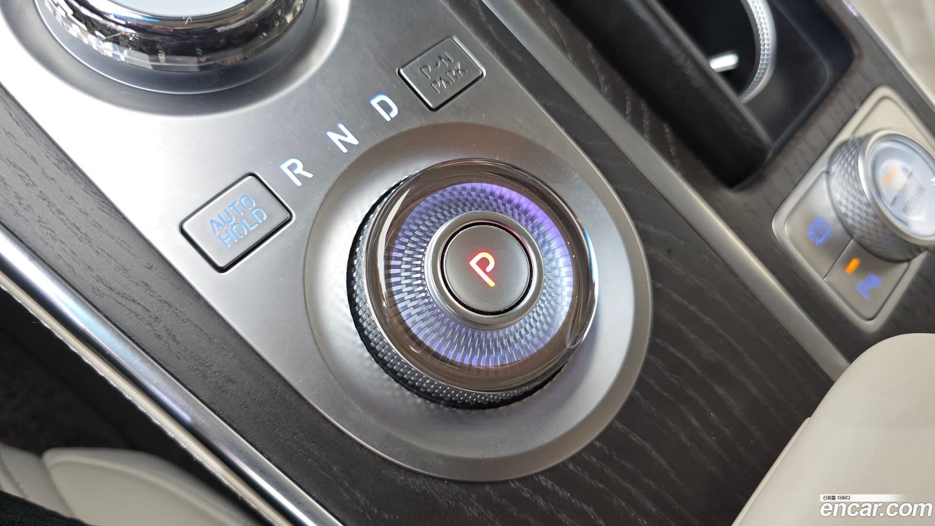 Main__Slider__Photo:GV80 Genesis 2023.5-8