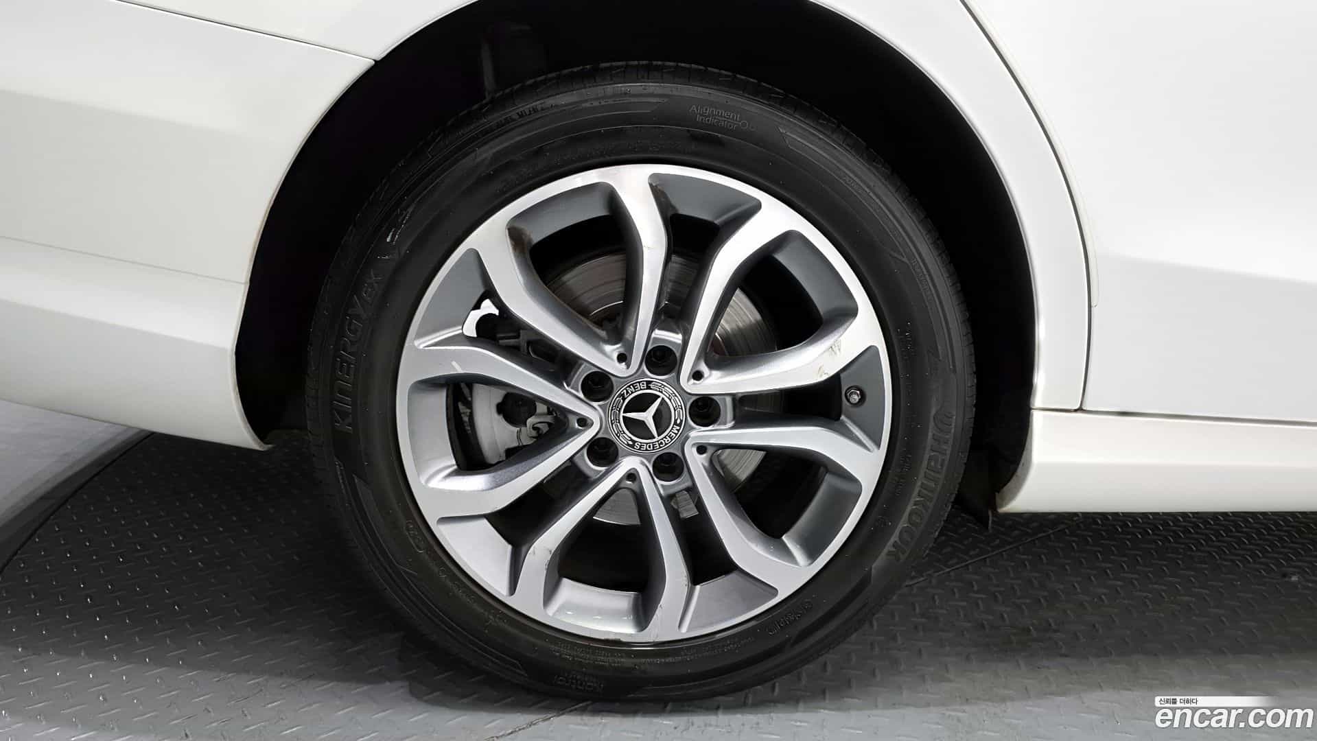 C-Class Mercedes-Benz 2018.1-OUTER-005