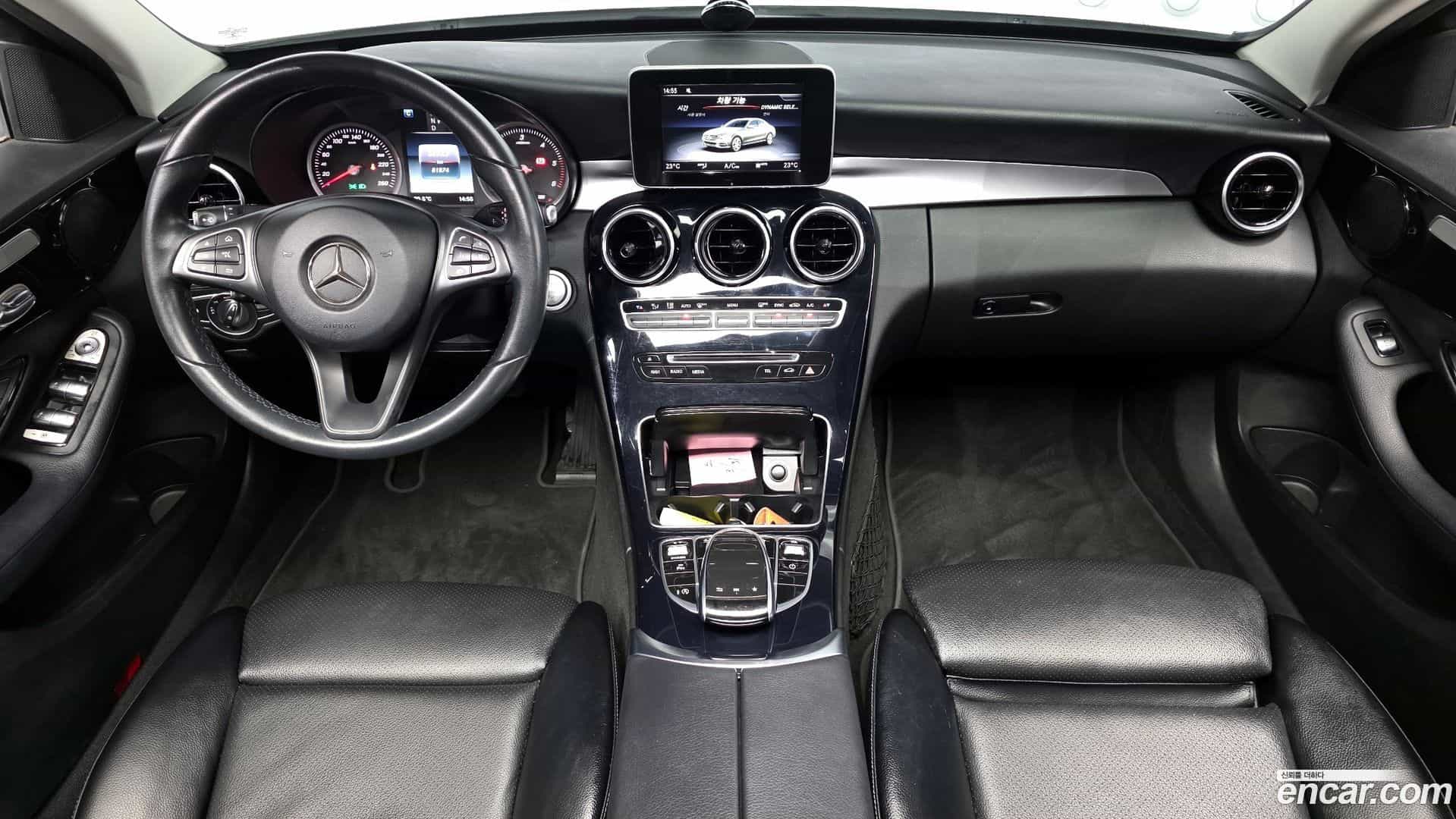 C-Class Mercedes-Benz 2018.1-INNER-007