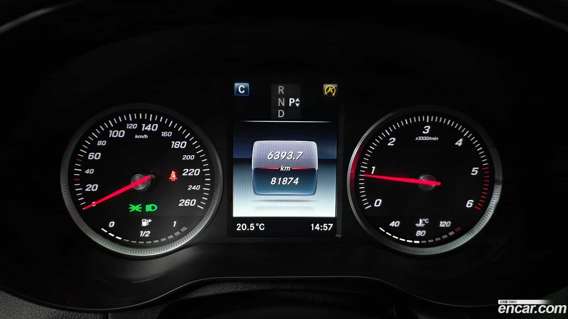 C-Class Mercedes-Benz 2018.1-INNER-008