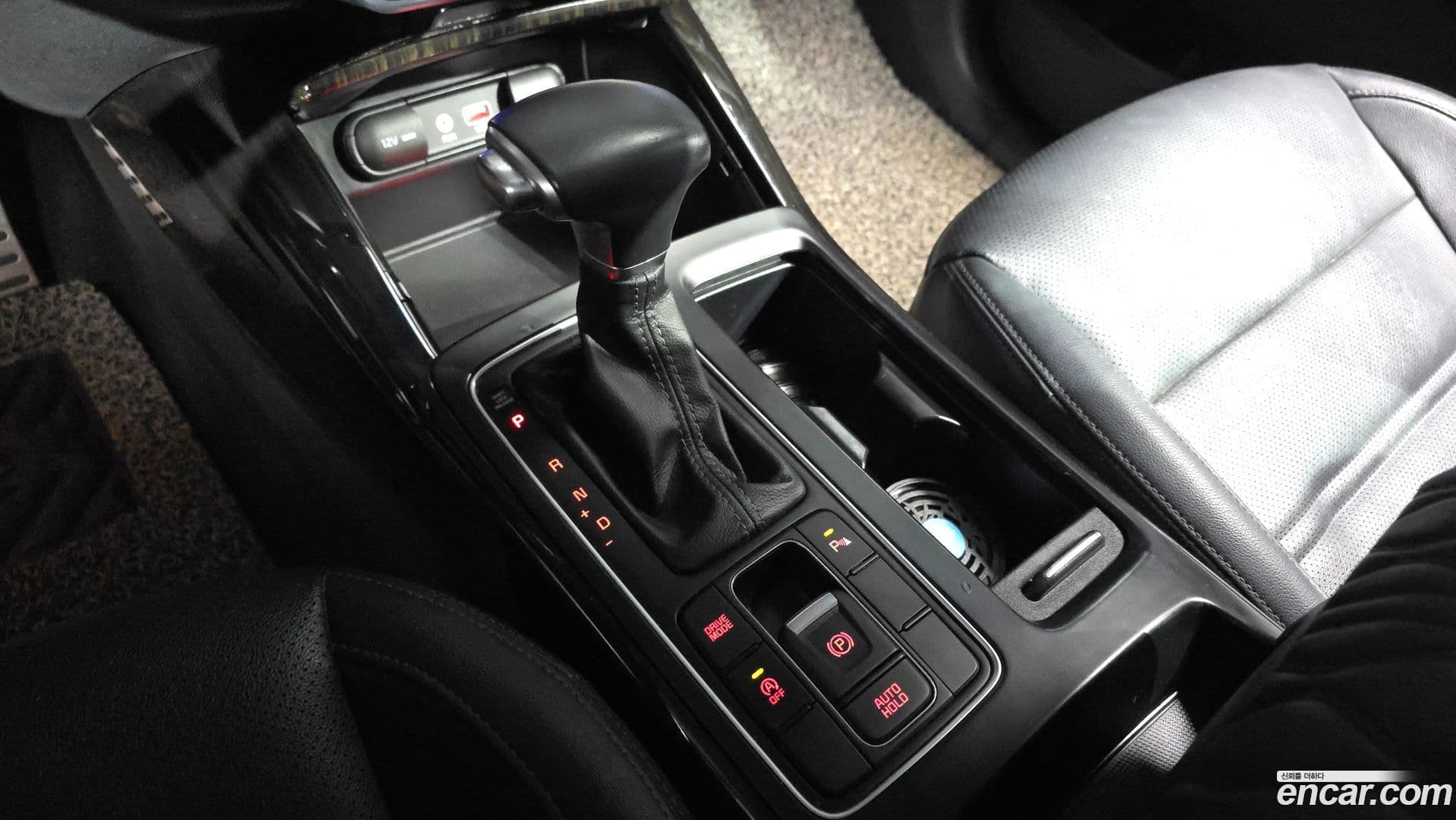 Main__Slider__Photo:Sorento Kia 2018.6-8