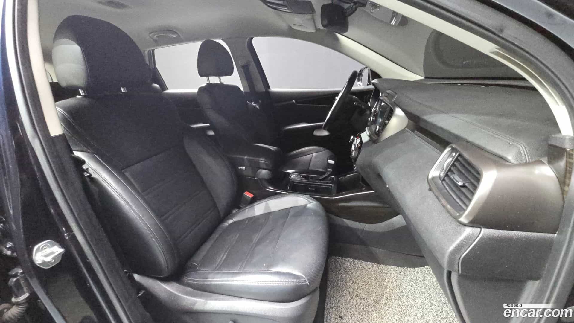 Sorento Kia 2018.6-OPTION-015