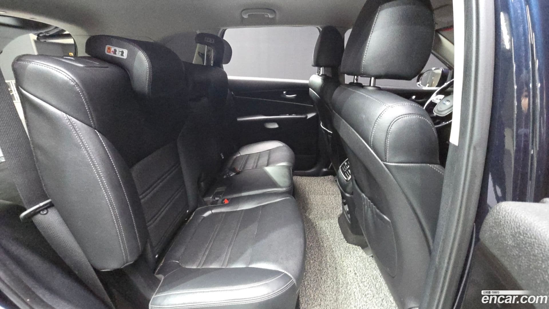 Main__Slider__Photo:Sorento Kia 2018.6-11