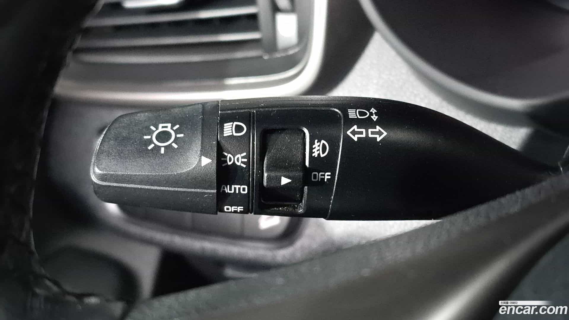 Sorento Kia 2018.6-OPTION-021