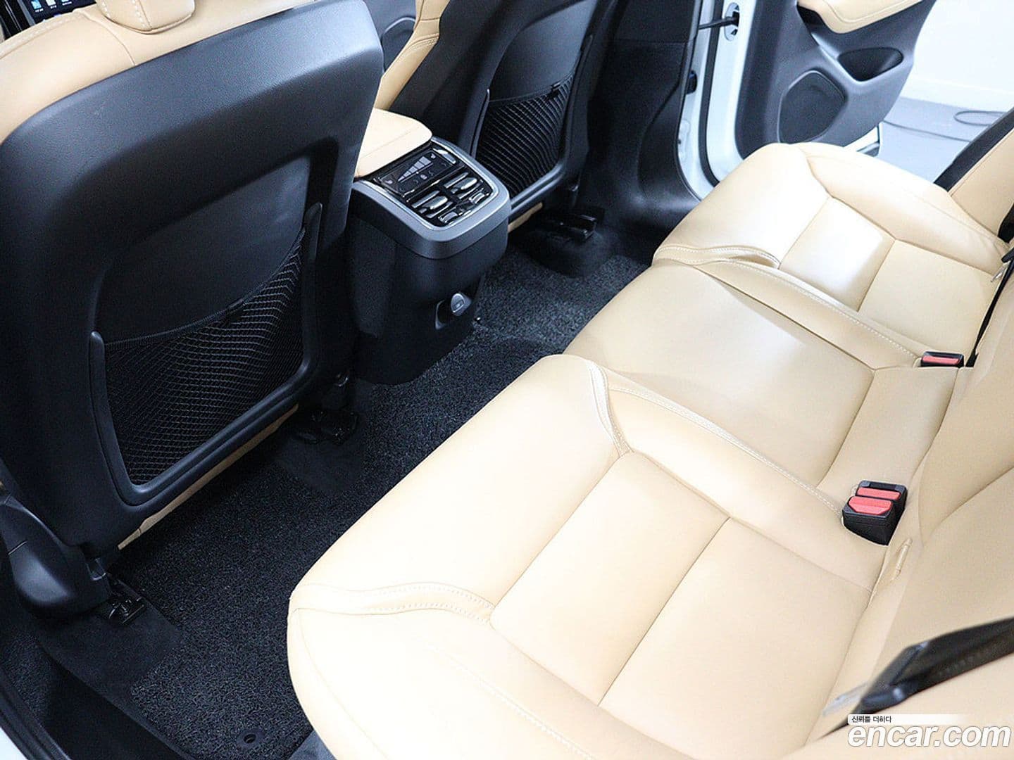 Main__Slider__Photo:XC60 Volvo 2024.1-15