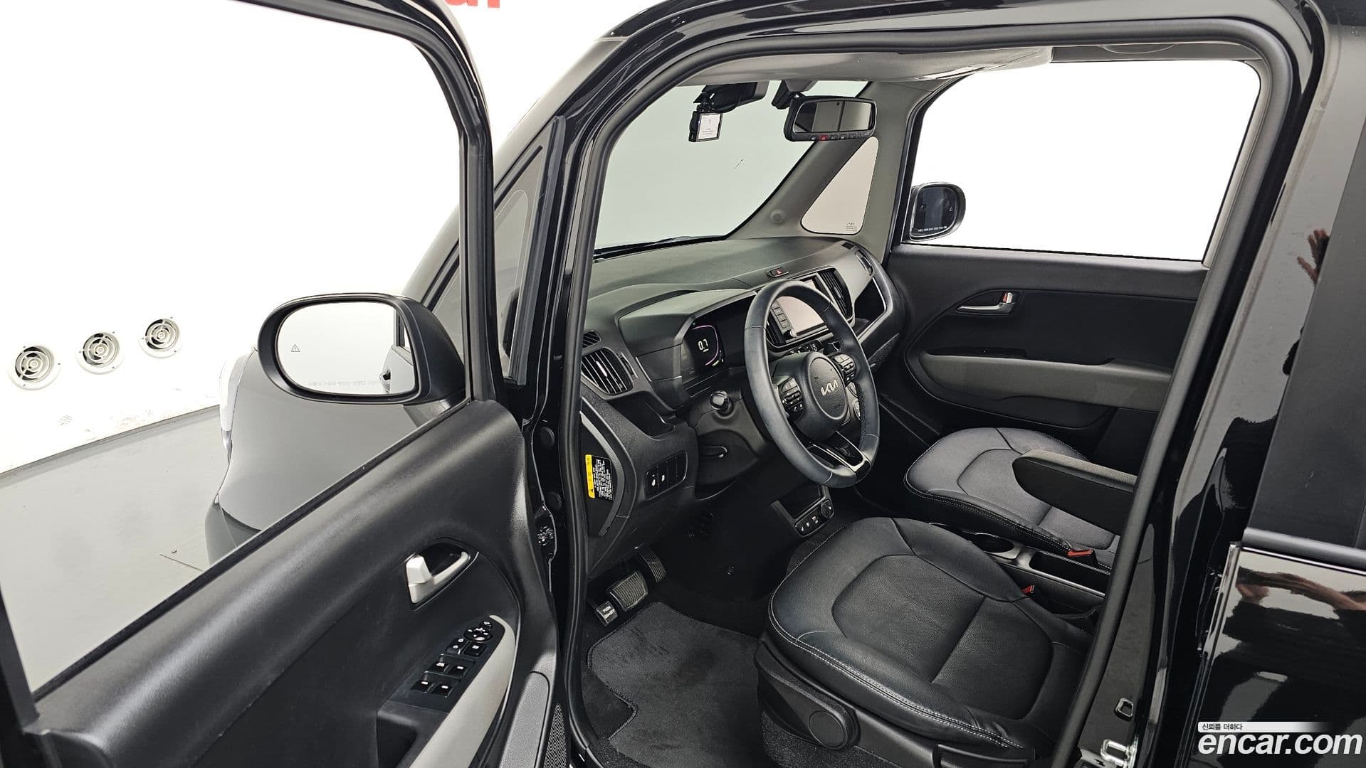 Main__Slider__Photo:RAY Kia 2023.10-9