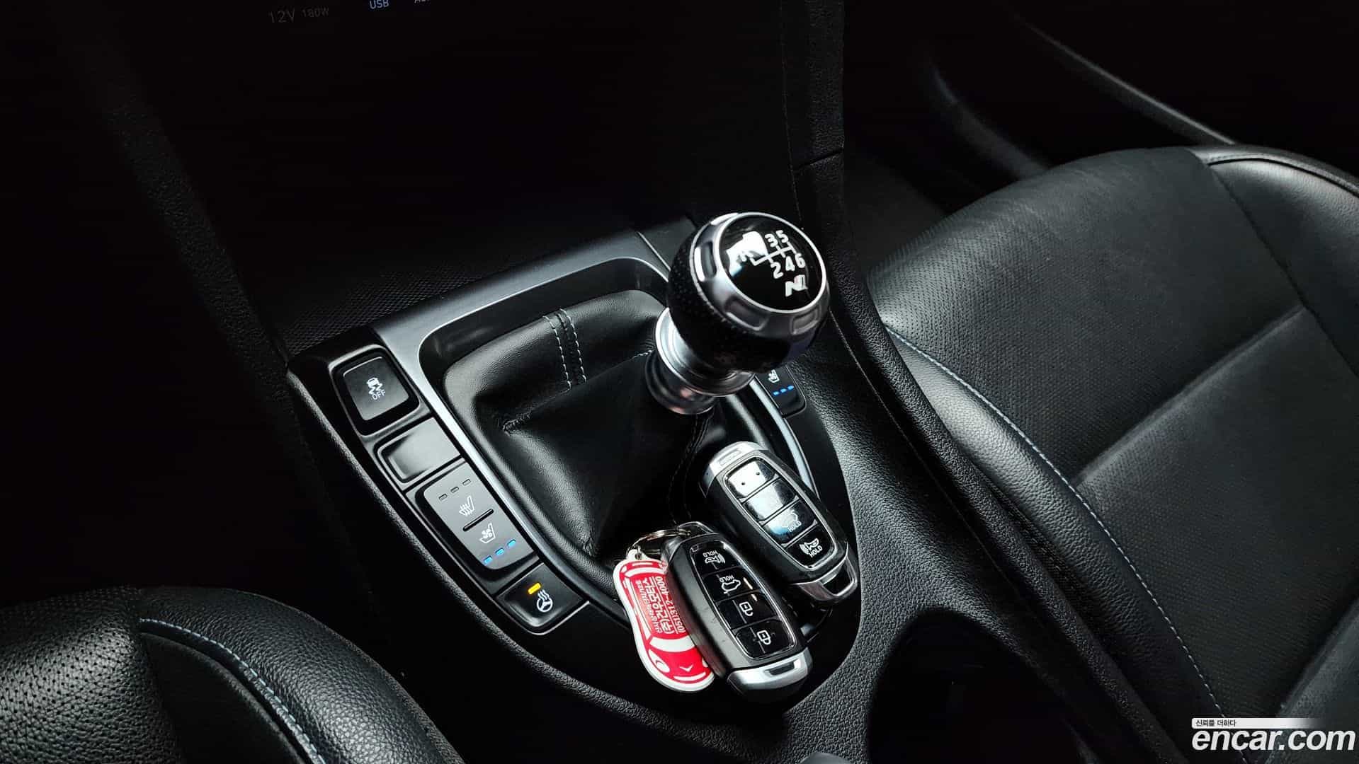 Veloster Hyundai 2018.5-INNER-009