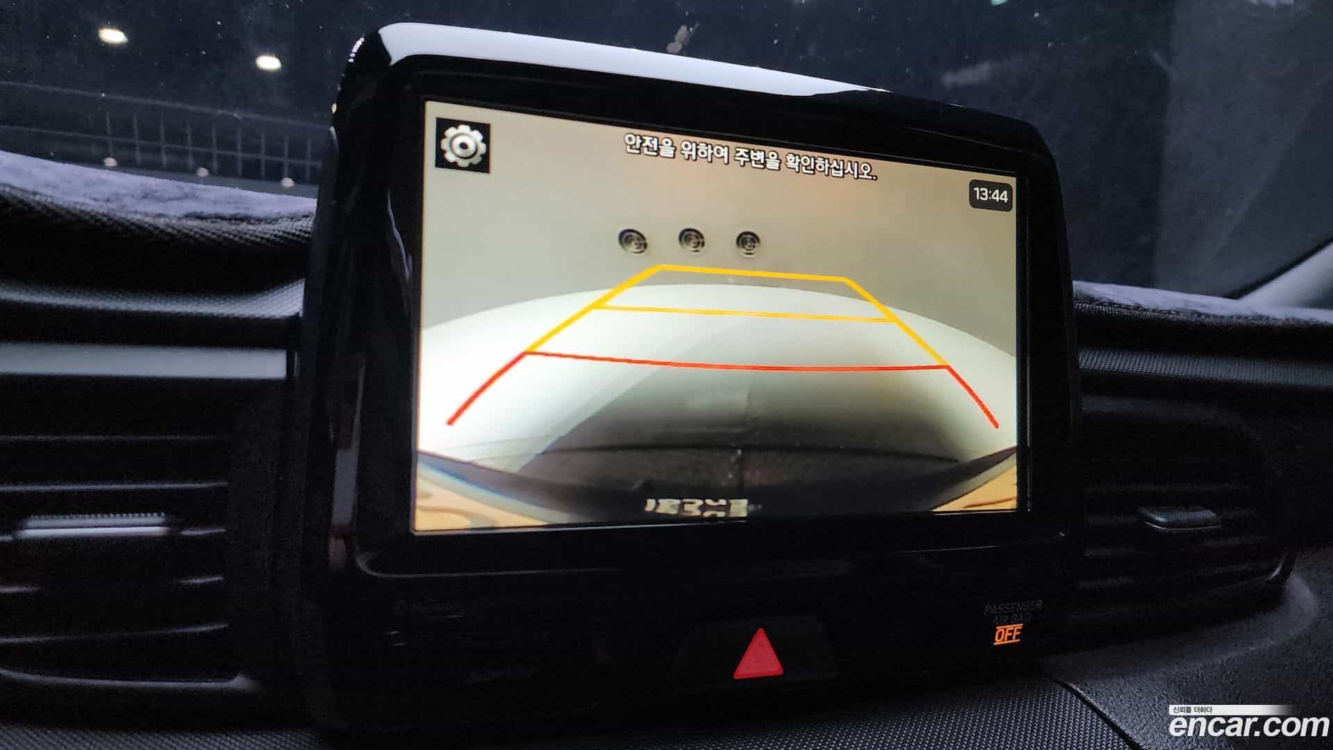 Veloster Hyundai 2018.5-OPTION-020