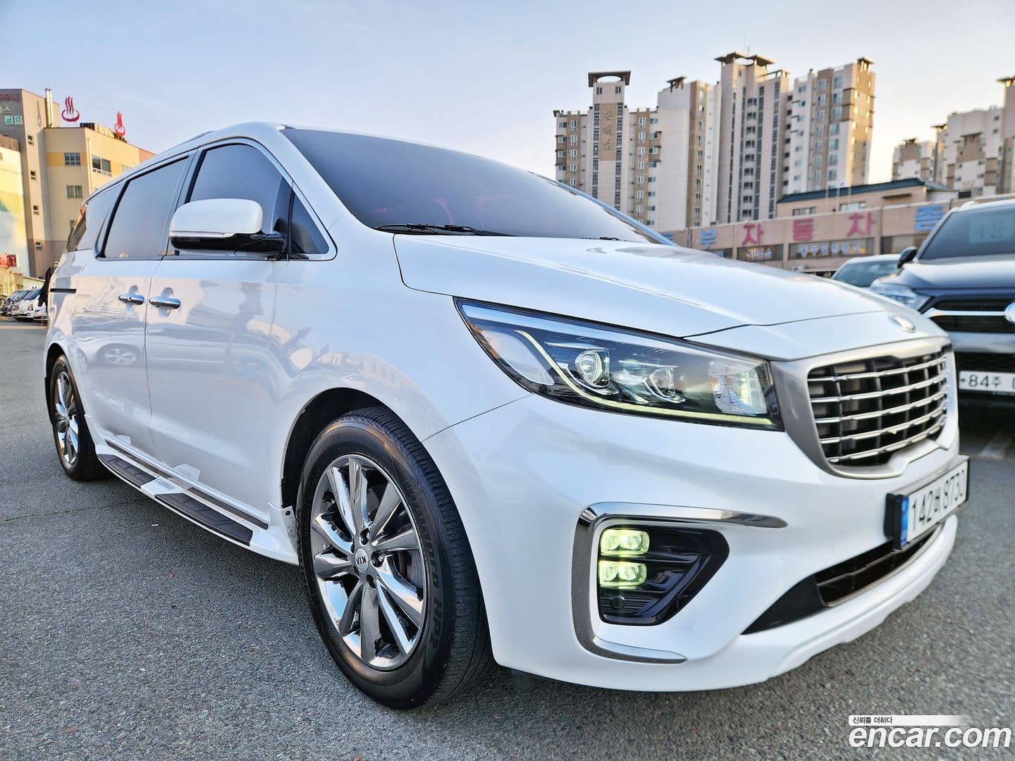 Main__Slider__Photo:Canival Kia 2018.2-3