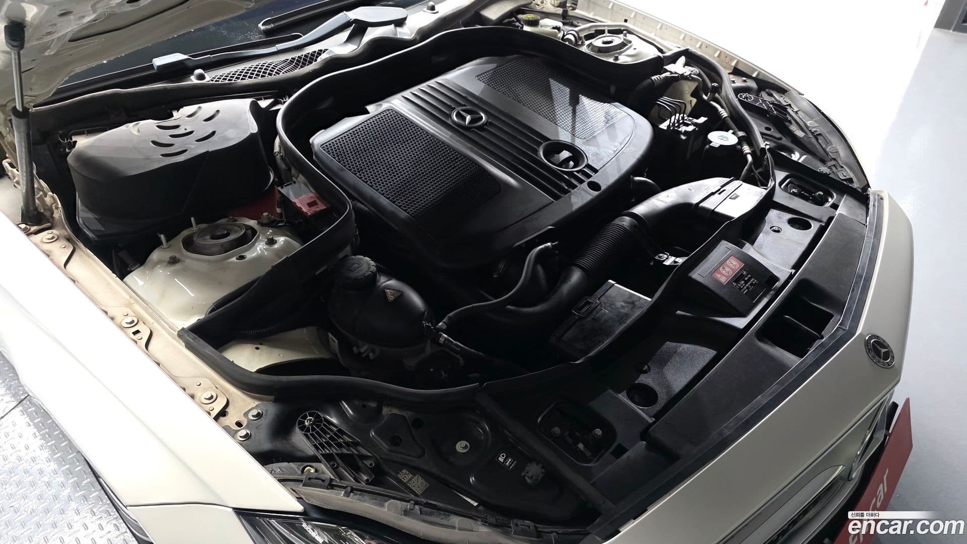 Main__Slider__Photo:CLS-Class Mercedes-Benz 2017.5-5