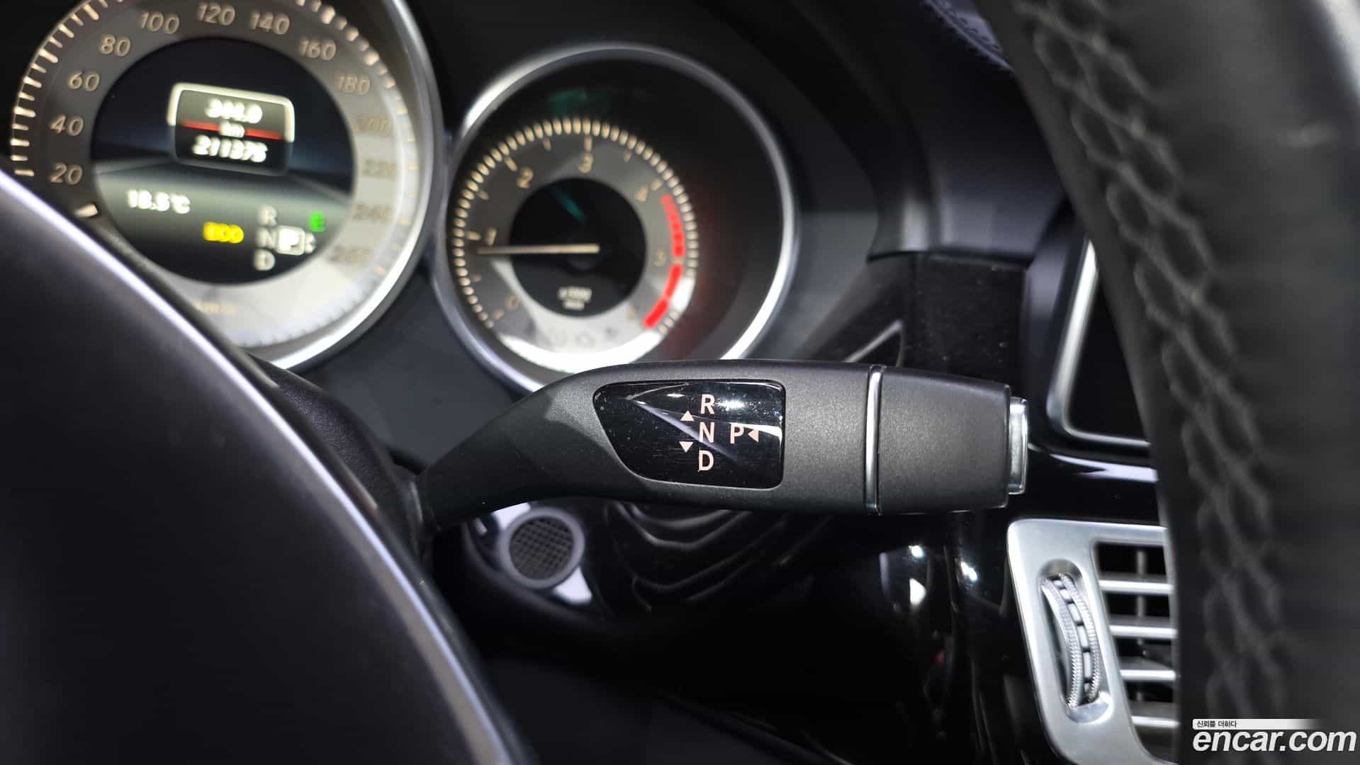 CLS-Class Mercedes-Benz 2017.5-INNER-009