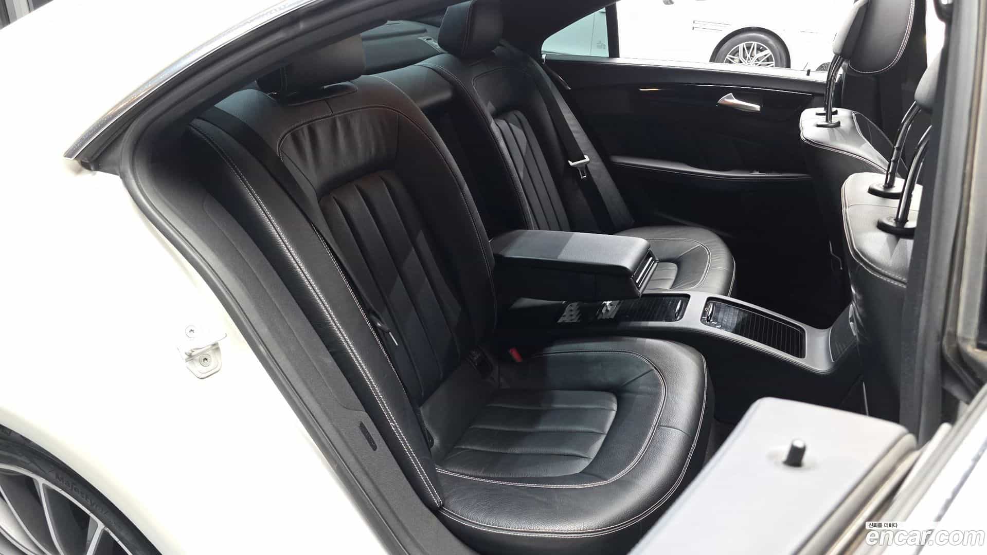 CLS-Class Mercedes-Benz 2017.5-OPTION-016