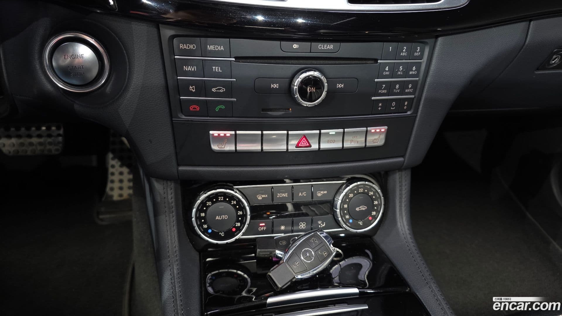 Main__Slider__Photo:CLS-Class Mercedes-Benz 2017.5-16