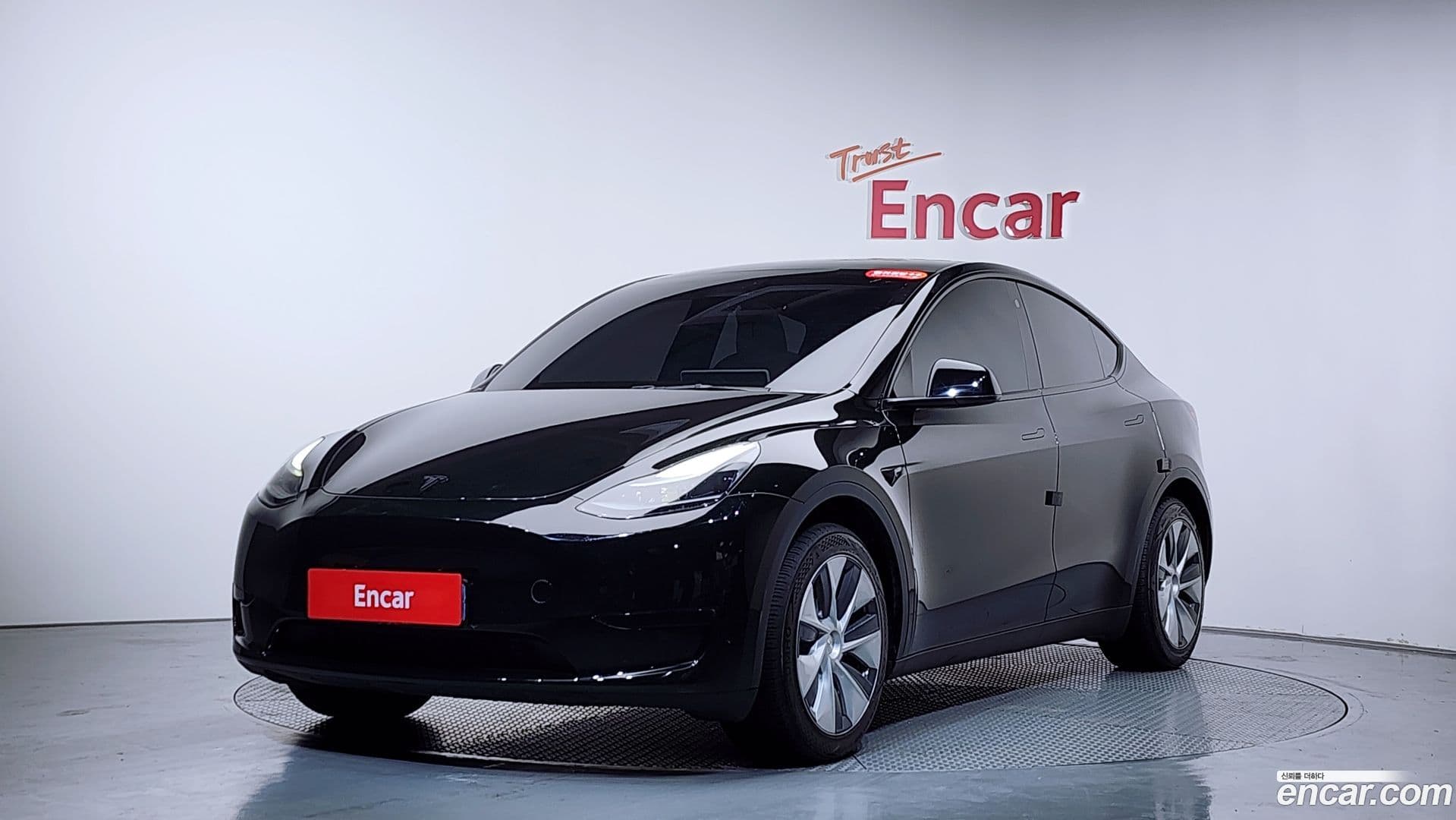 Main__Slider__Photo:Model Y Tesla 2023.9-10