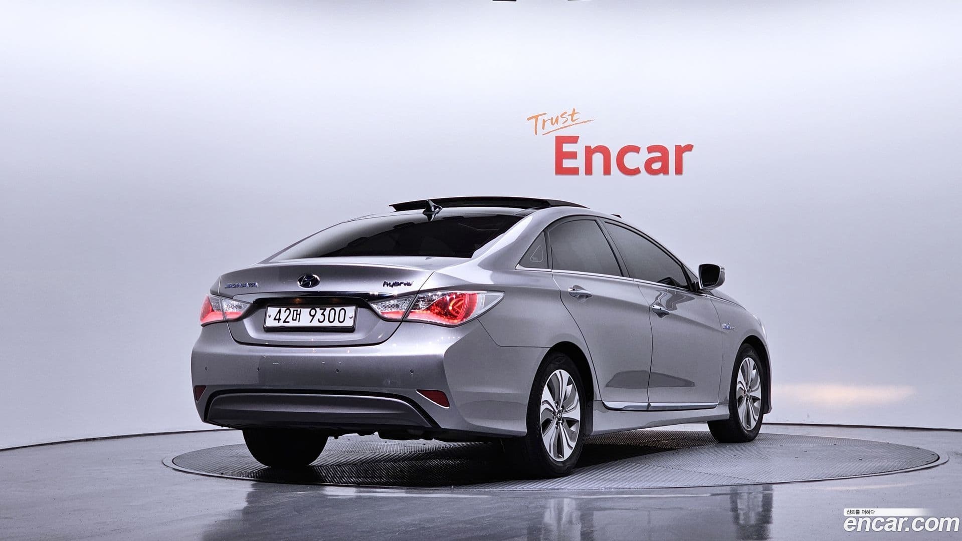 Main__Slider__Photo:Sonata Hyundai 2013.1-1