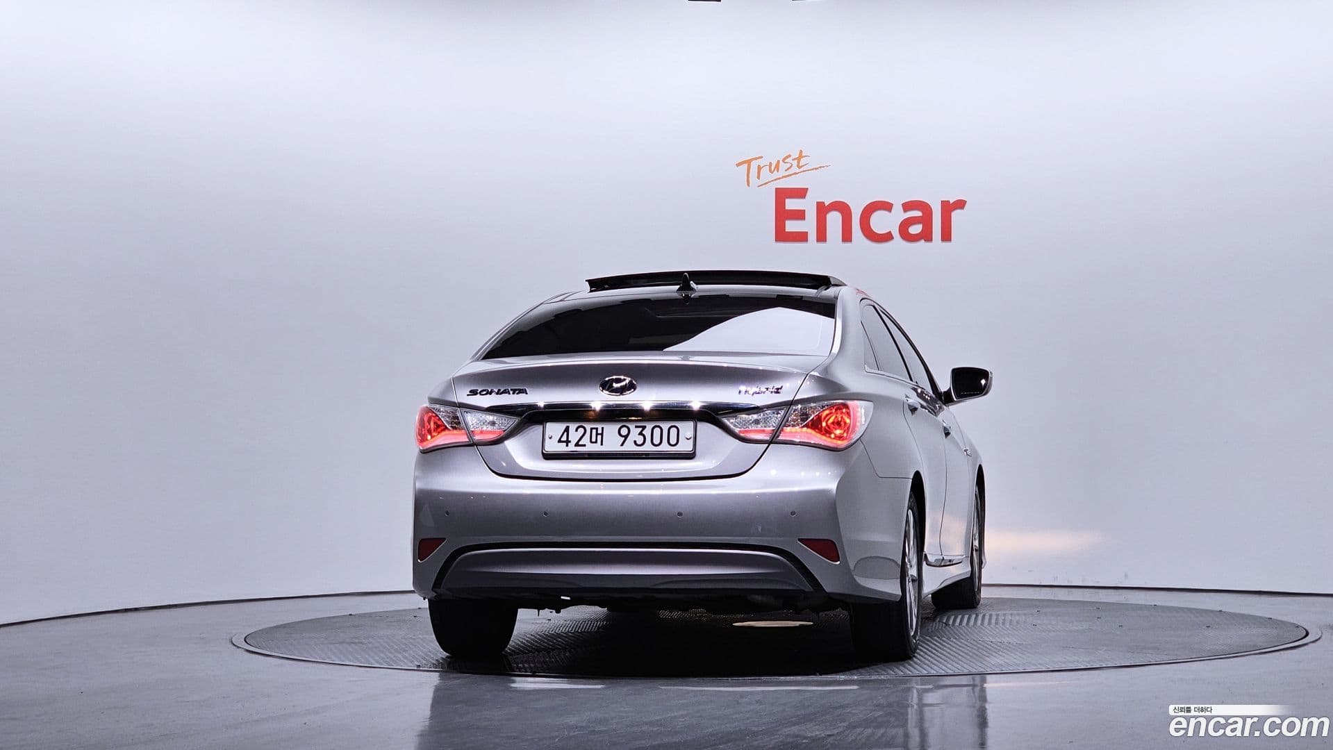 Main__Slider__Photo:Sonata Hyundai 2013.1-3