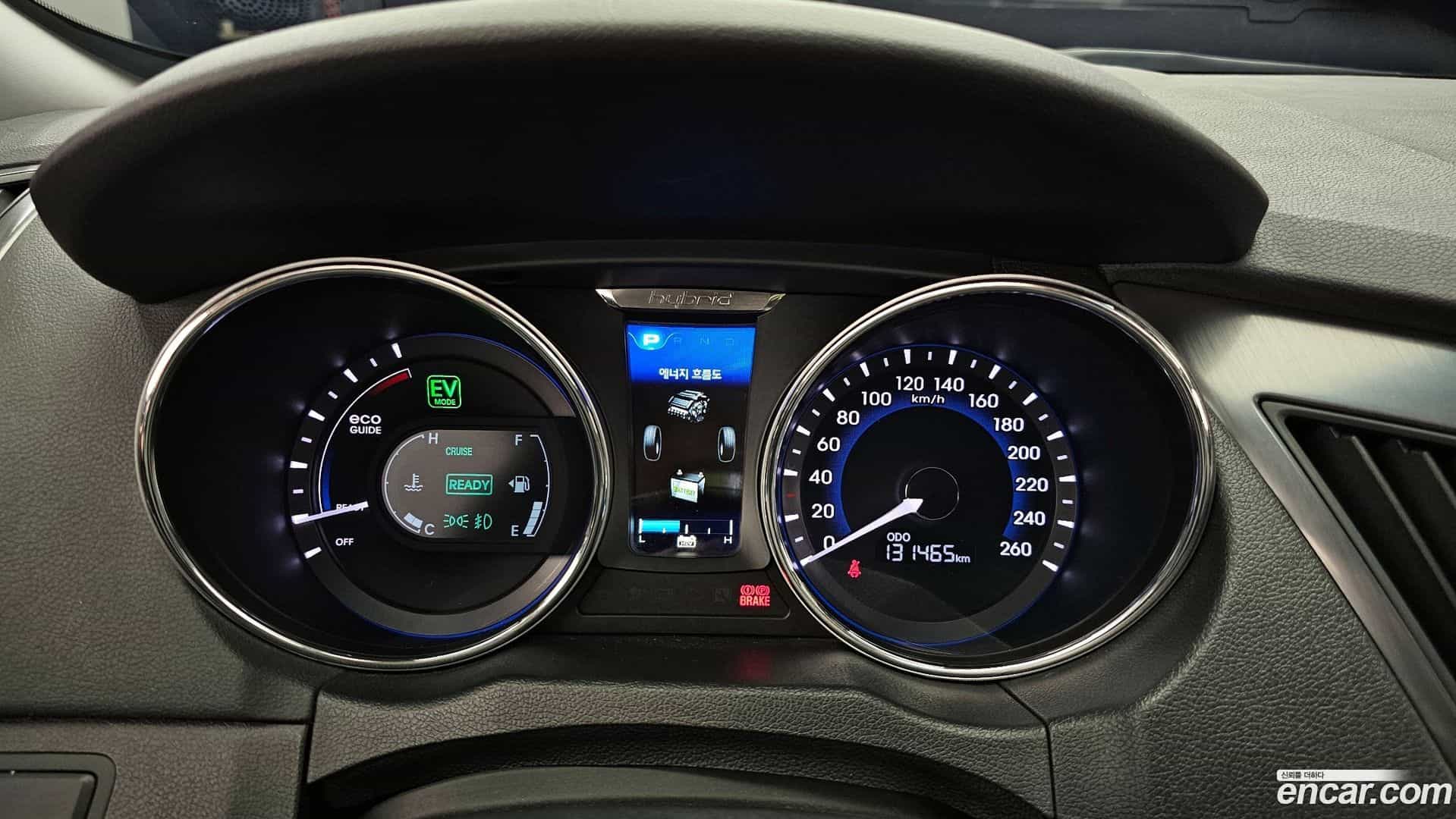 Sonata Hyundai 2013.1-INNER-008